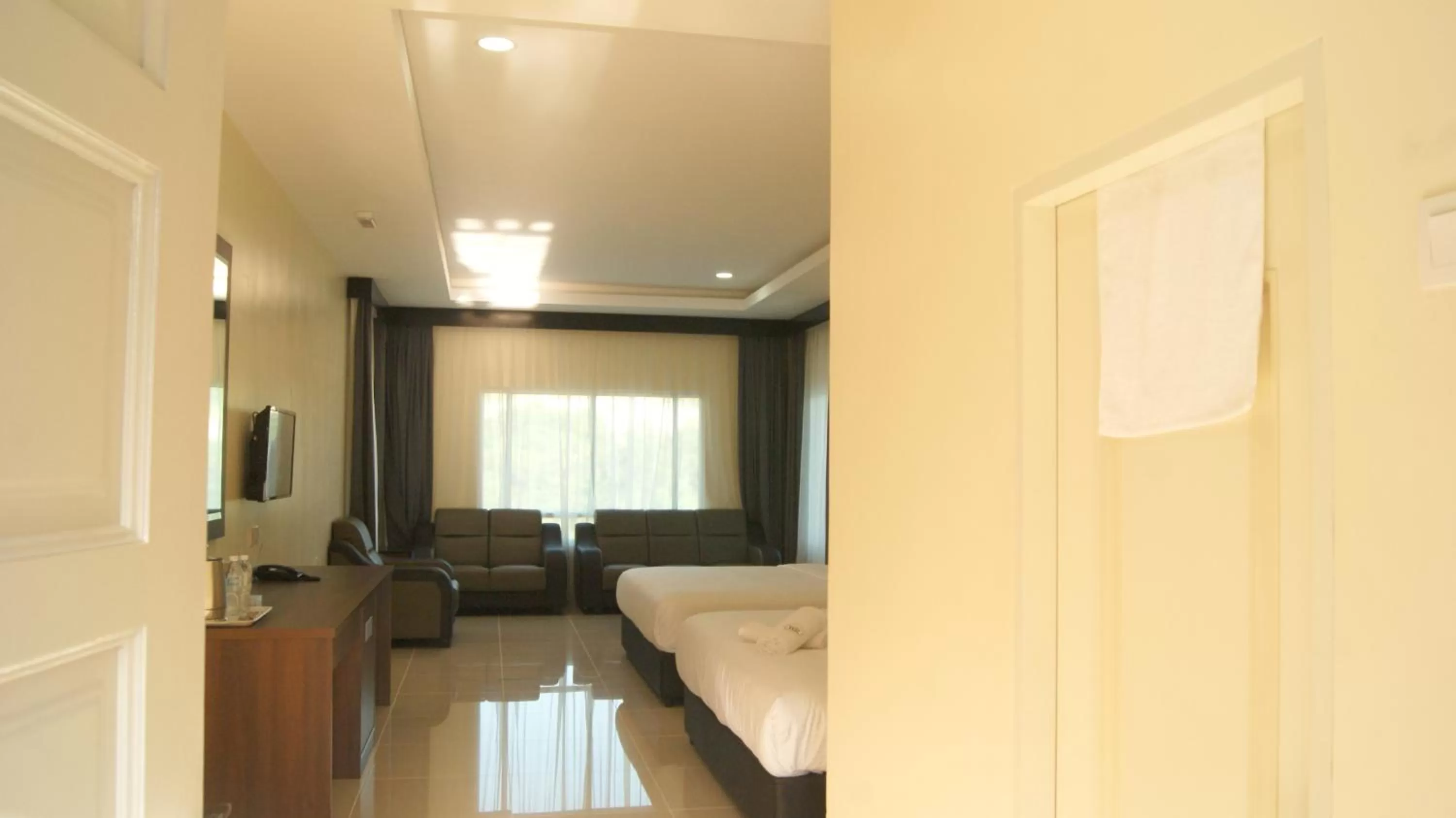 Living room, Bed in Wang Valley Resort