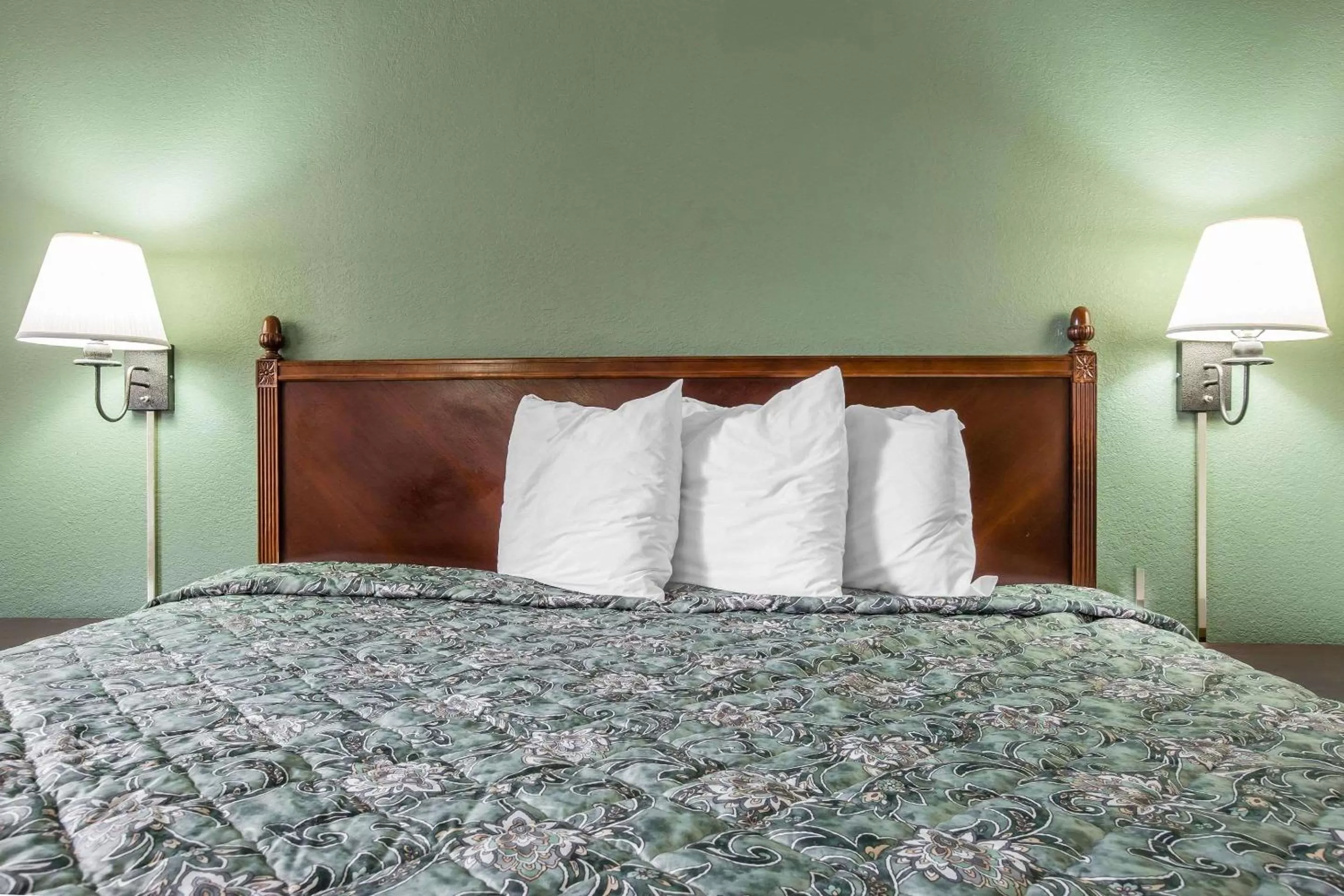 Photo of the whole room in Rodeway Inn Laurens