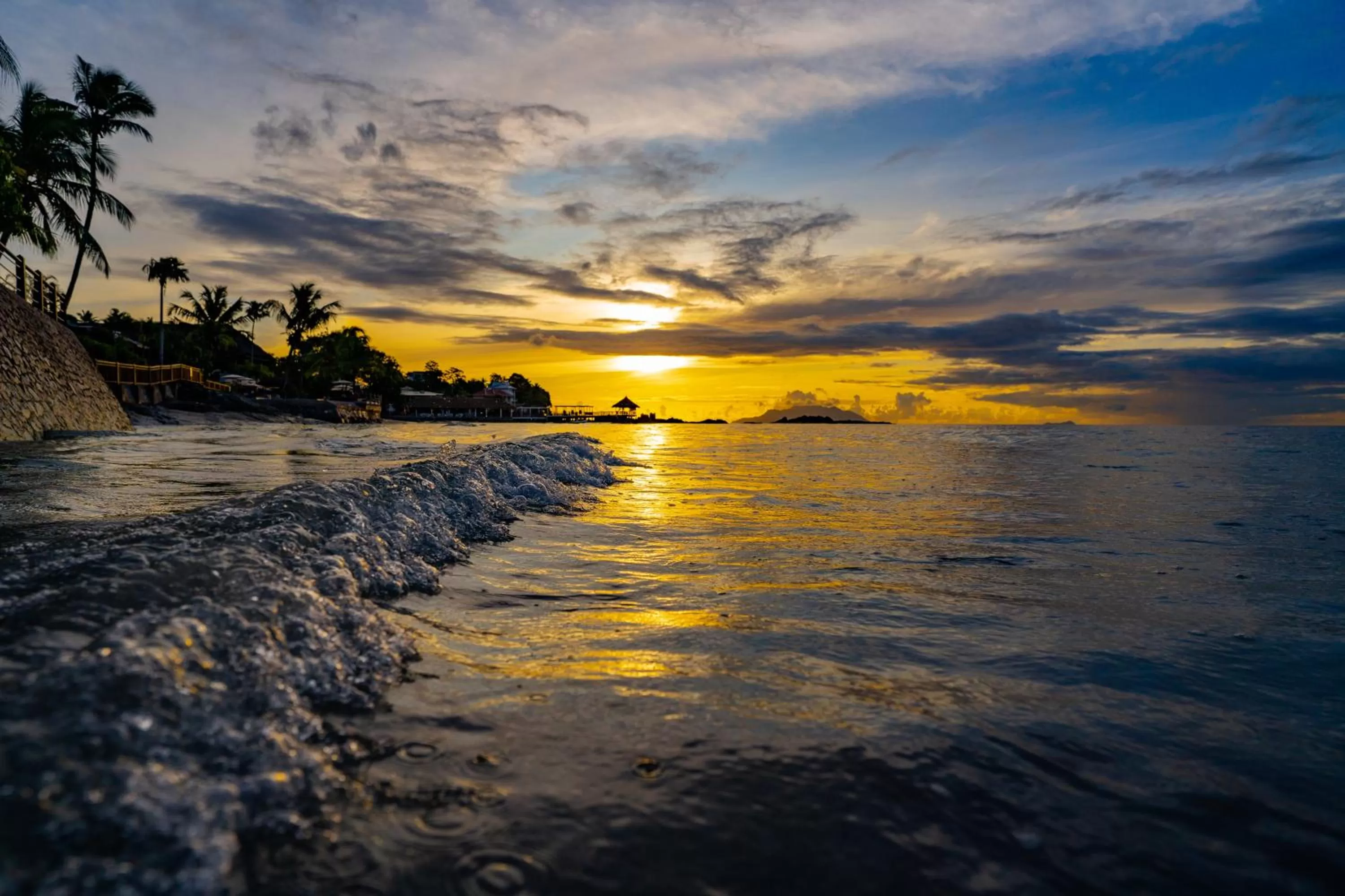 Sea view in Fisherman's Cove Resort - closed for complete renovation - Visit our sister property STORY Seychelles for your stay