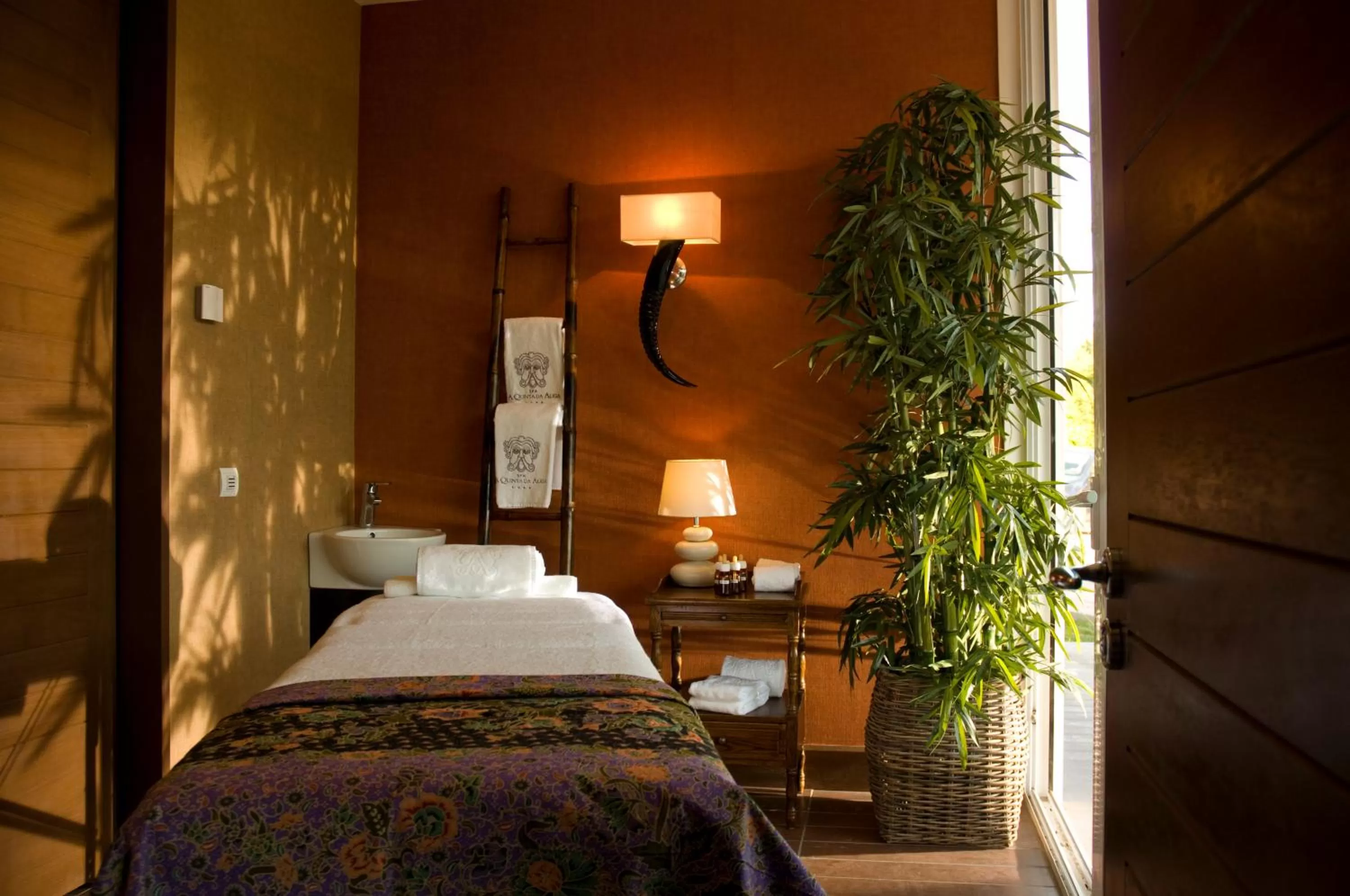 Massage, Bed in A Quinta Da Auga Hotel Spa Relais & Chateaux