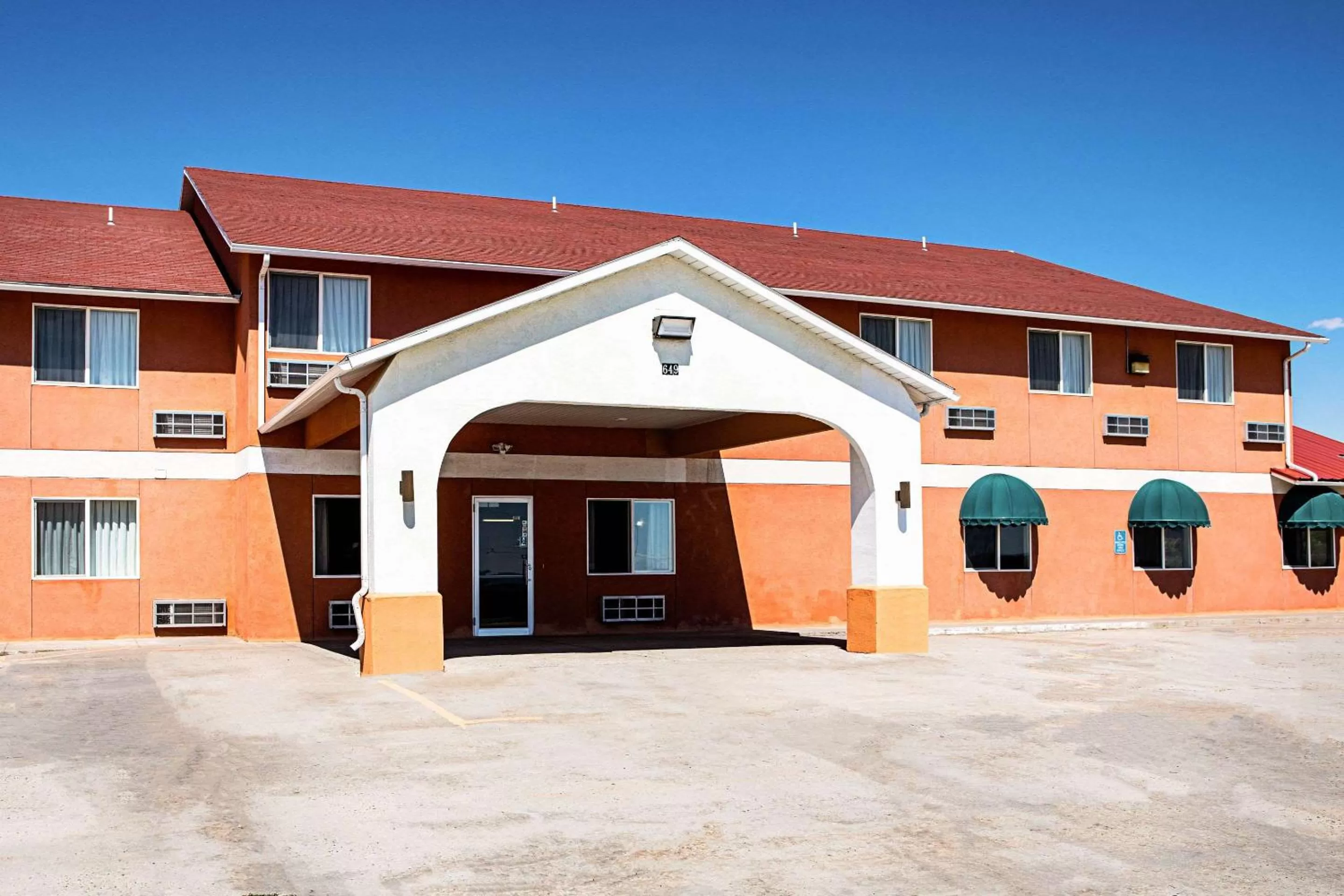 Property building in Rodeway Inn & Suites Monticello