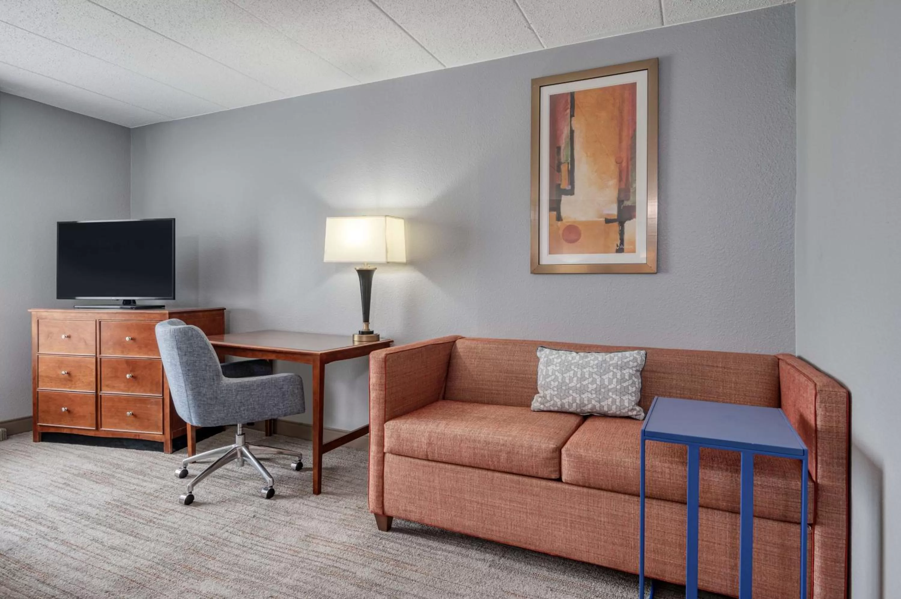 Bedroom in Hampton Inn Baltimore/White Marsh