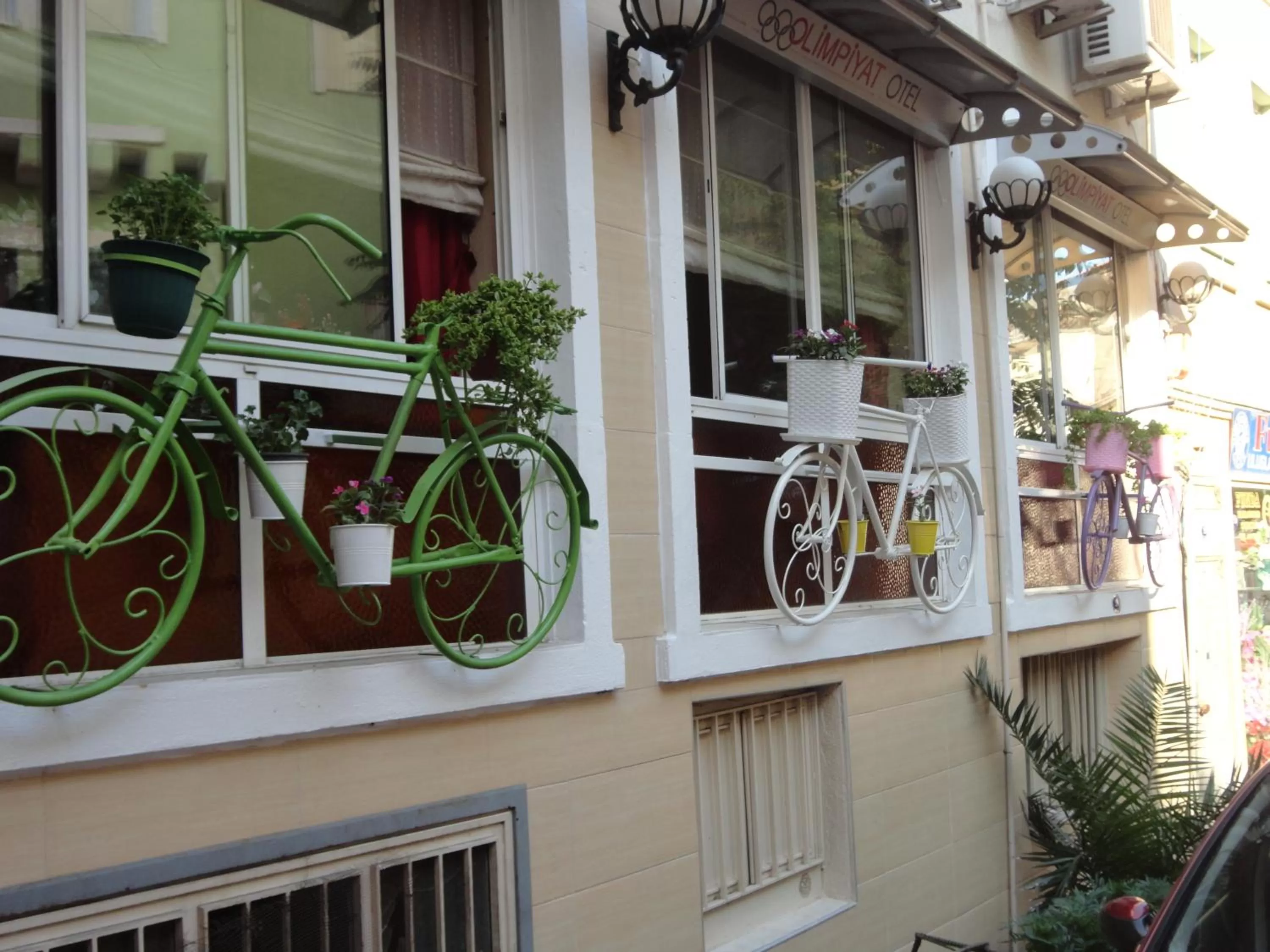 Facade/entrance in Olimpiyat Hotel Izmir