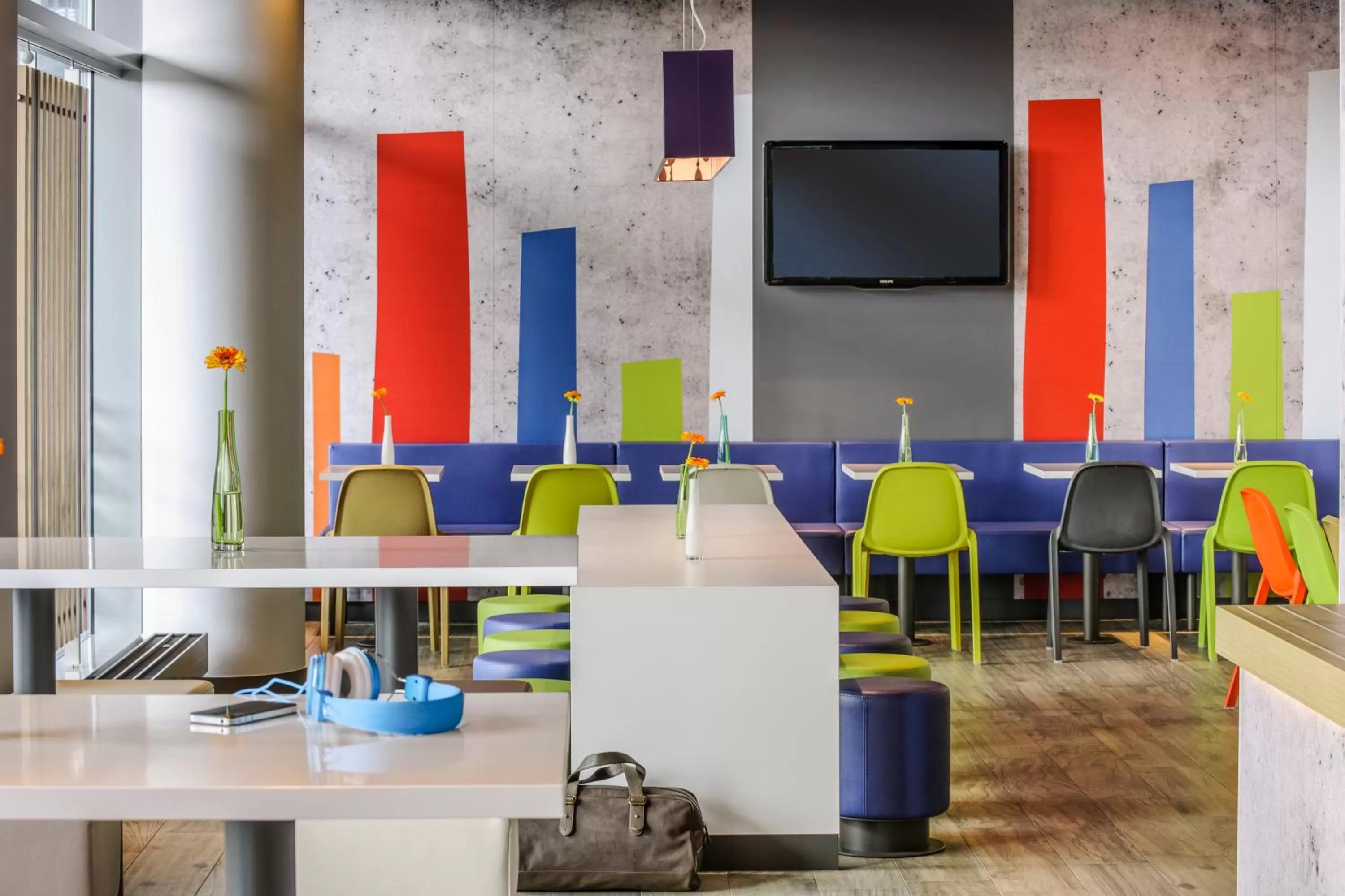 Lounge or bar in ibis budget Koeln Leverkusen City