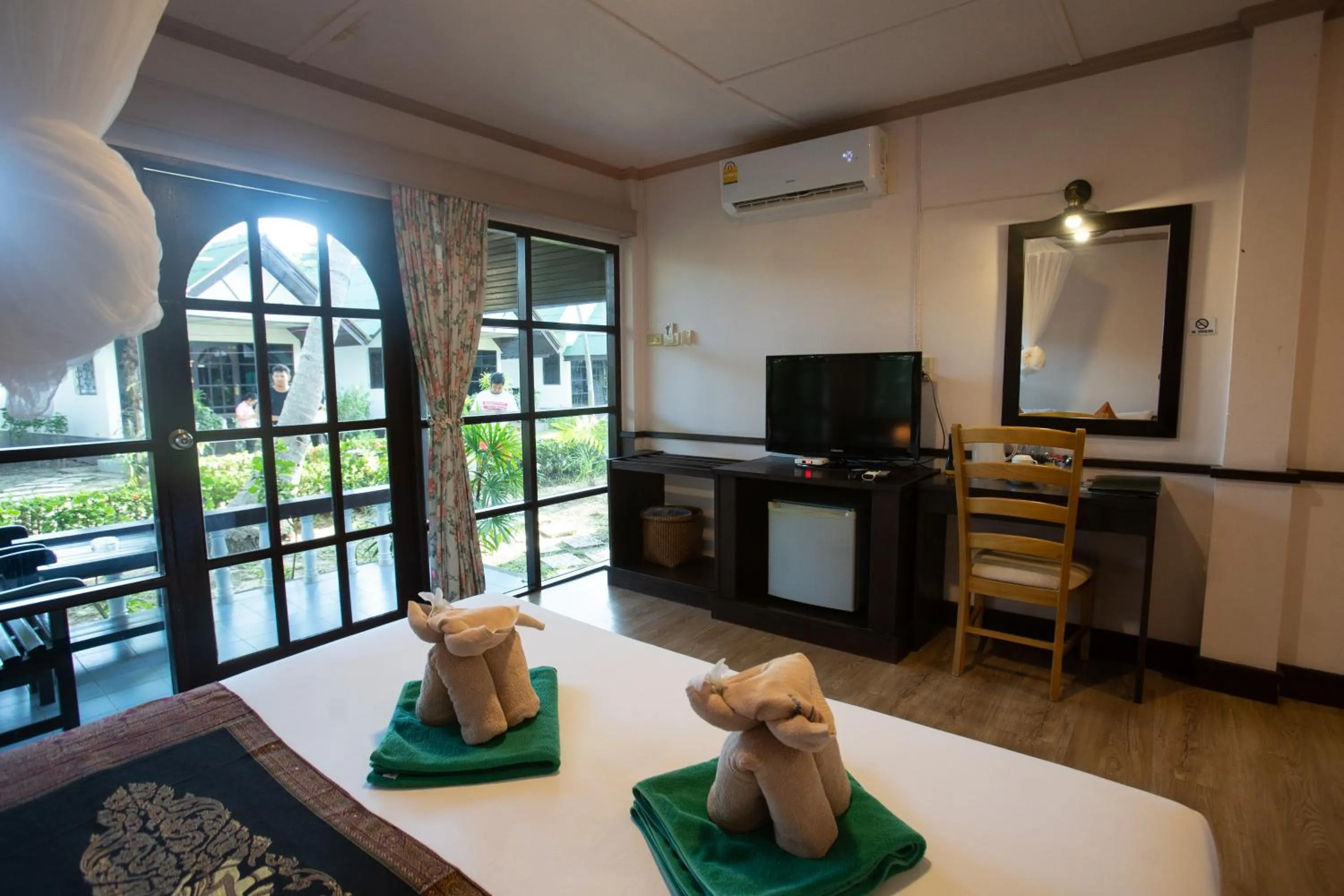 Bed in Southern Lanta Resort