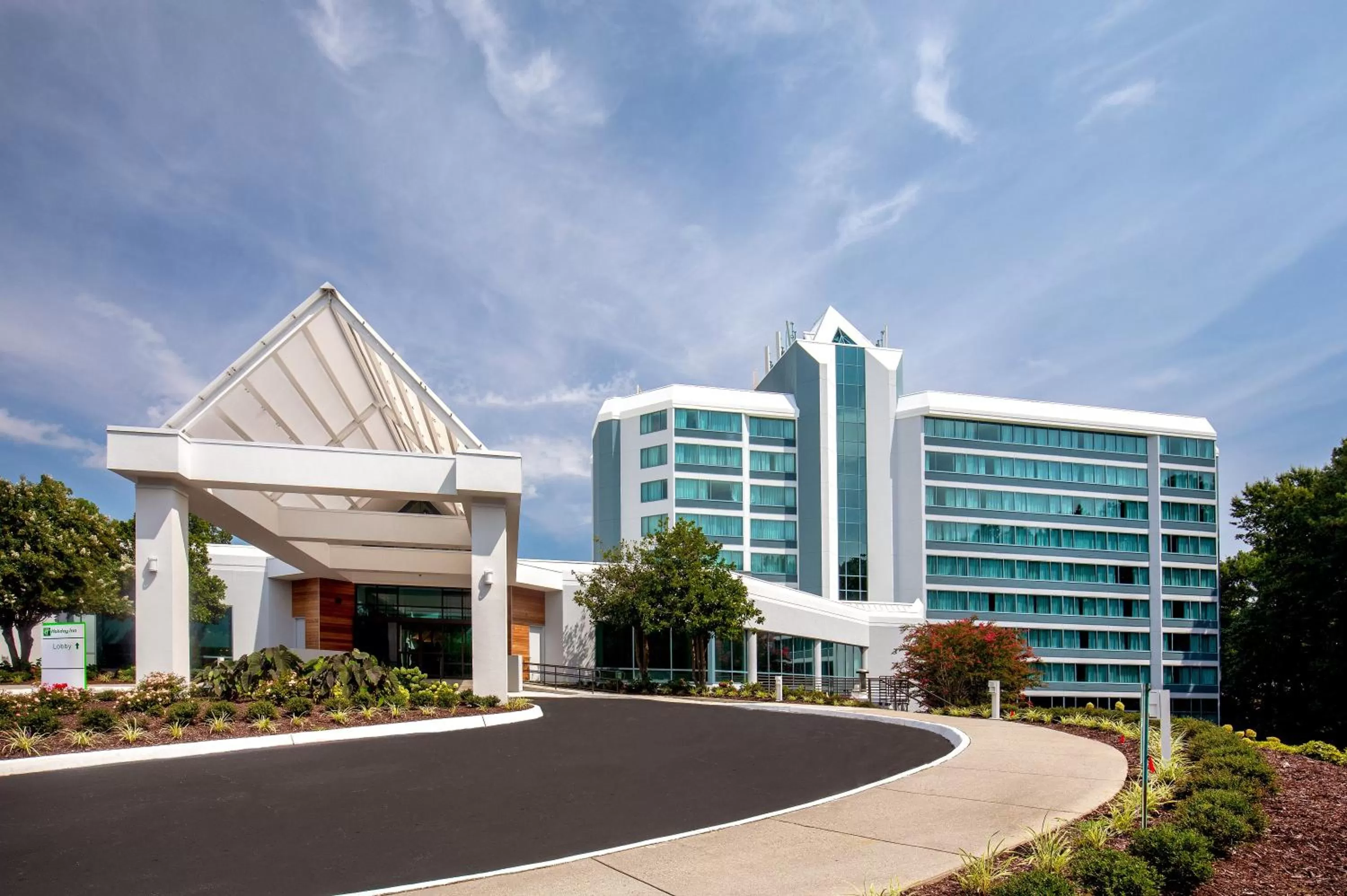 Property building in Holiday Inn Newport News - Hampton by IHG