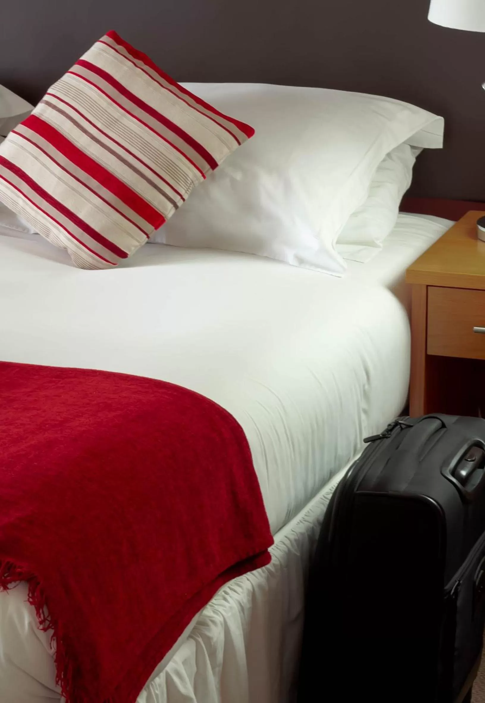 Bed in Ellan Vannin Hotel