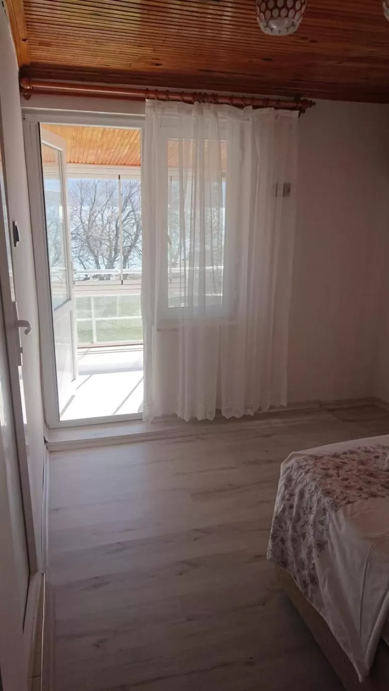 Day in Ali's Pension