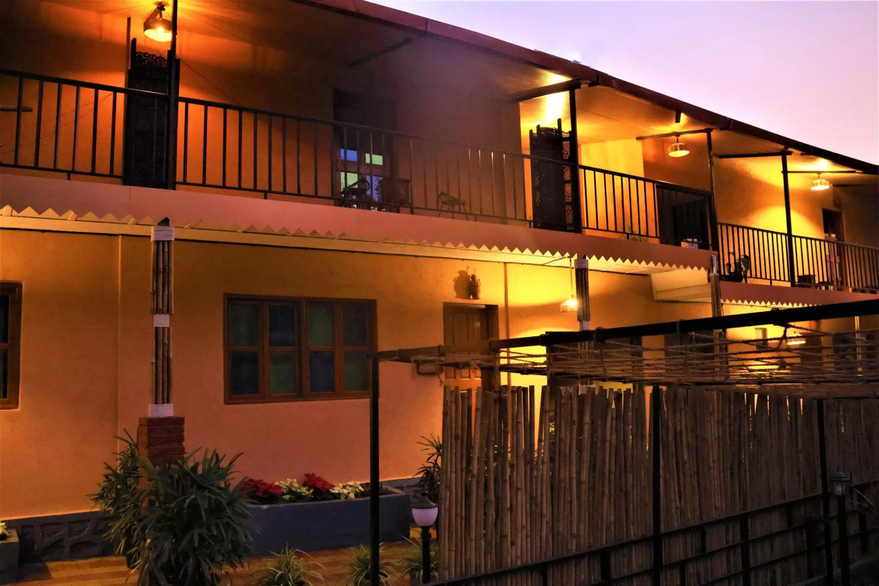 Property building in Saveda Farm & Cottages