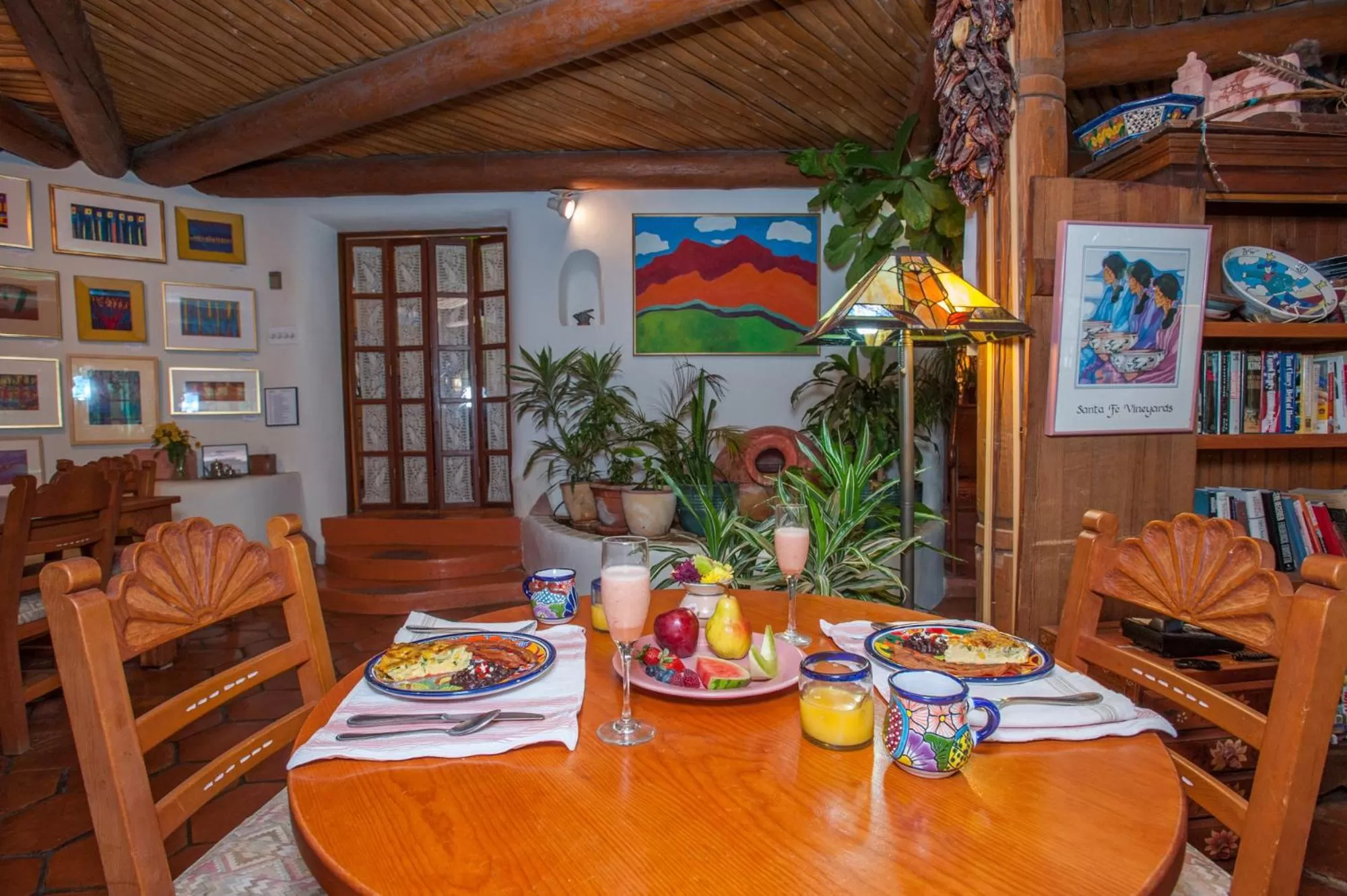 Breakfast in Inn on La Loma Plaza