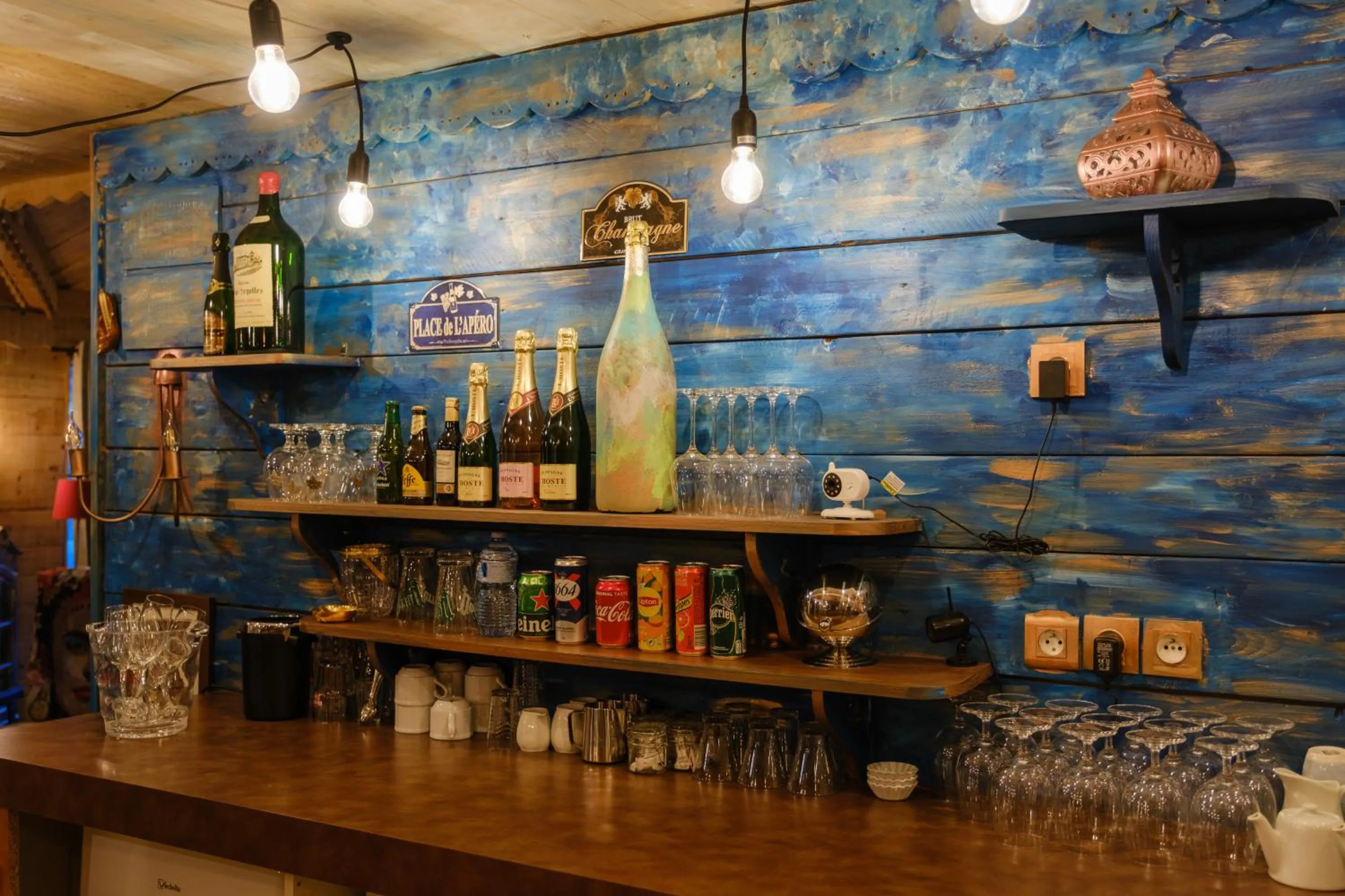 Breakfast in Cit'Hotel Le Montreal