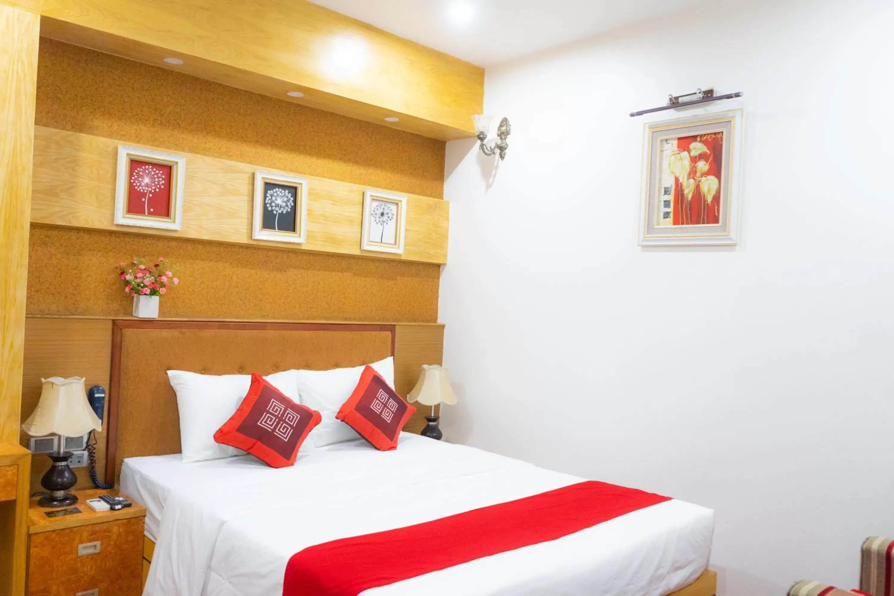 Standard Double Room in Moon Hotel Cau Giay Standard Double Room in Moon Hotel Cau Giay