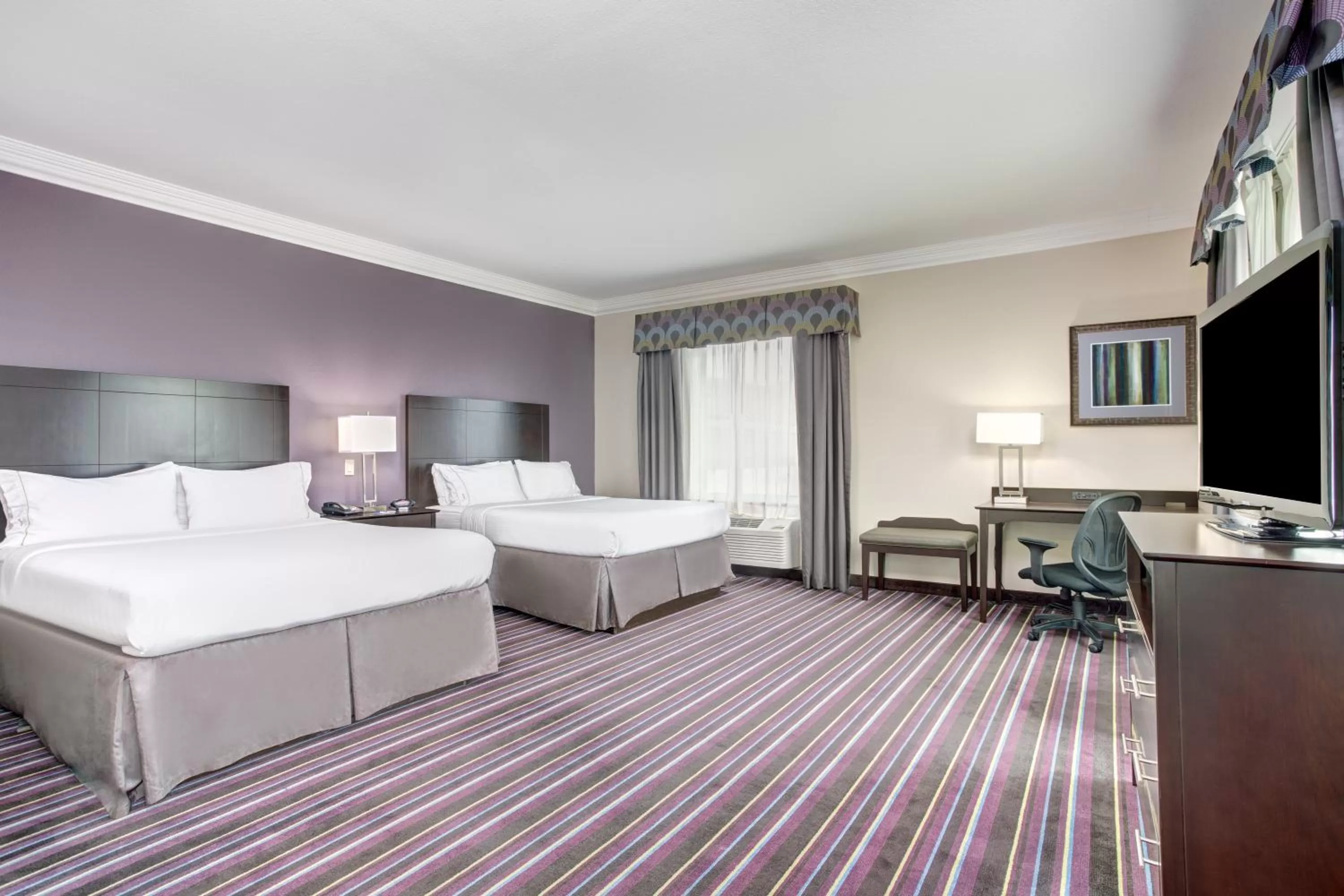 Photo of the whole room, Bed in Holiday Inn Express & Suites Raceland - Highway 90 by IHG