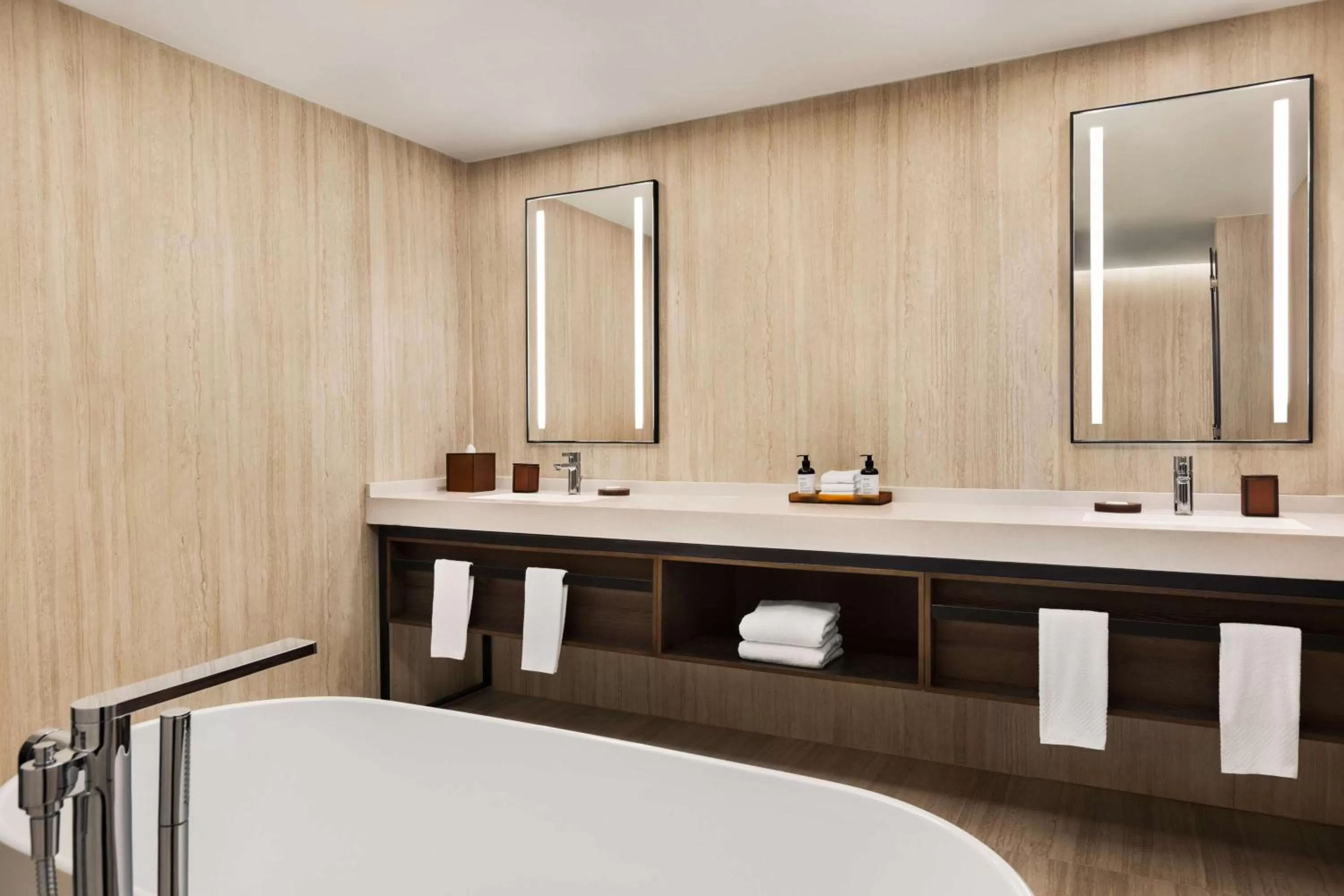 Bathroom, Bed in Hilton Cancun, an All-Inclusive Resort