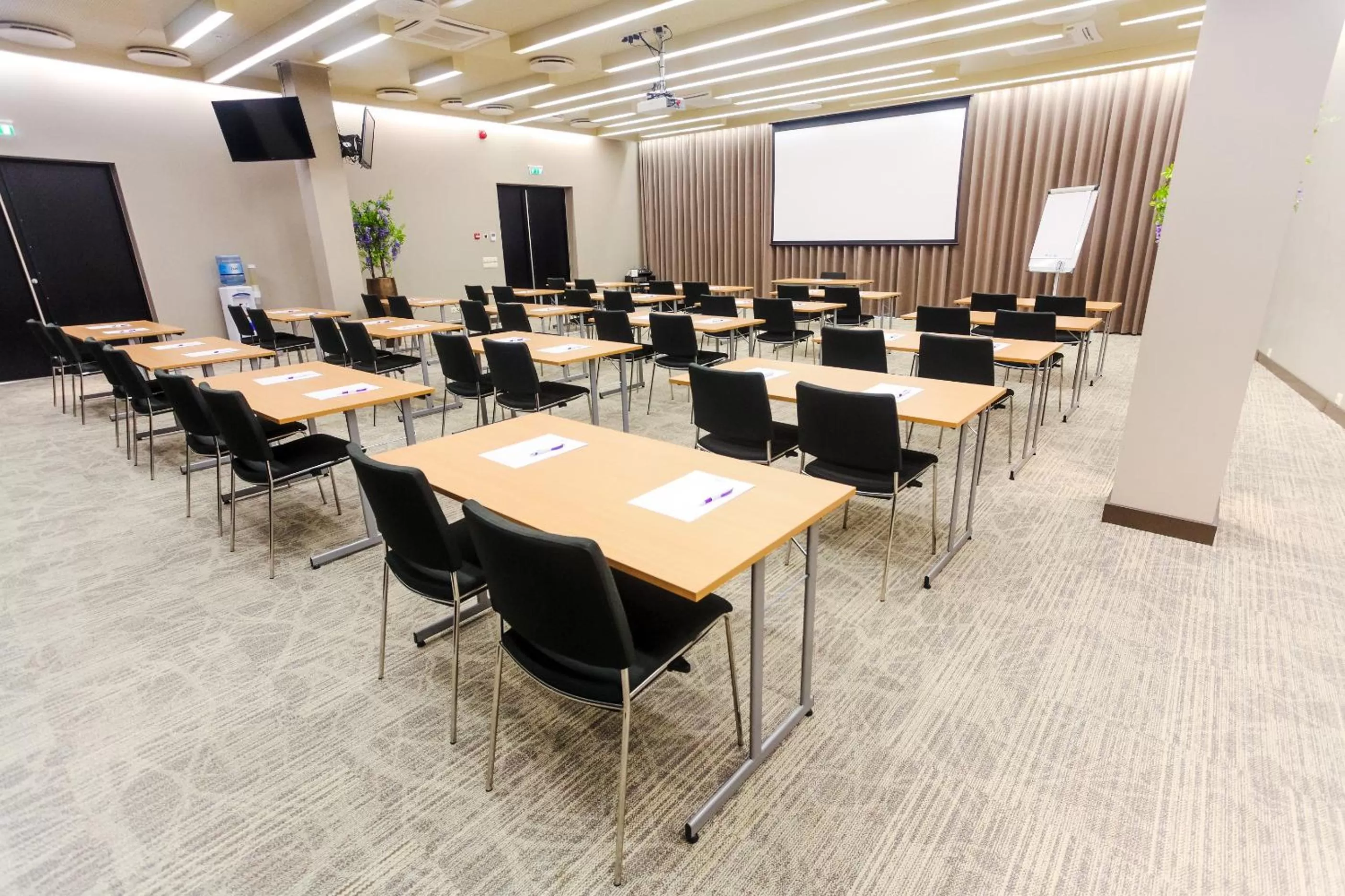 Business facilities in Aqva Hotel & Spa