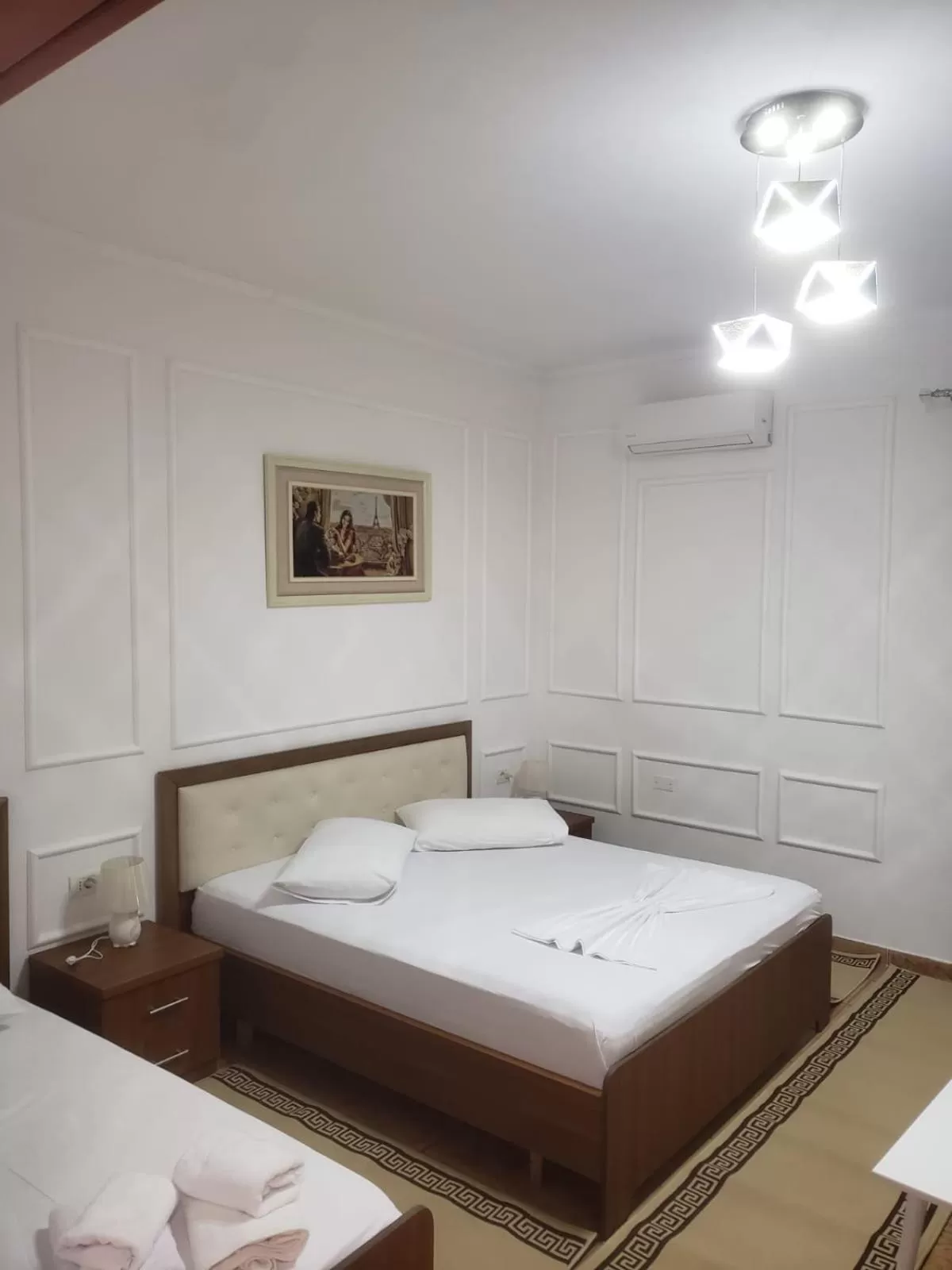 Bedroom, Bed in Hotel Kaloshi