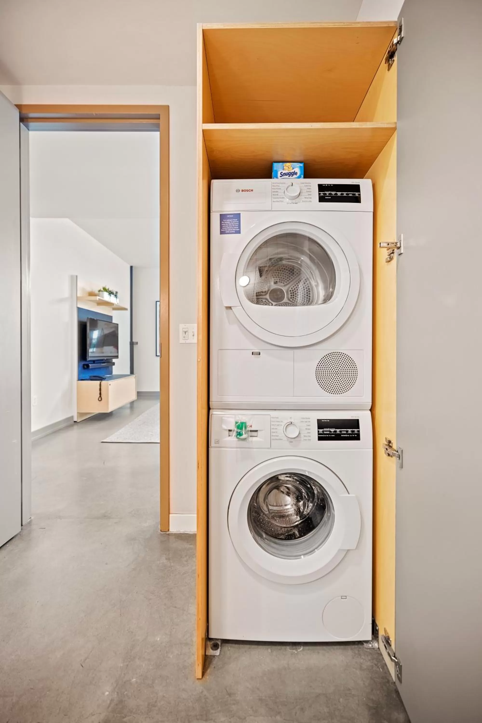 washing machine in Harthall Hotel
