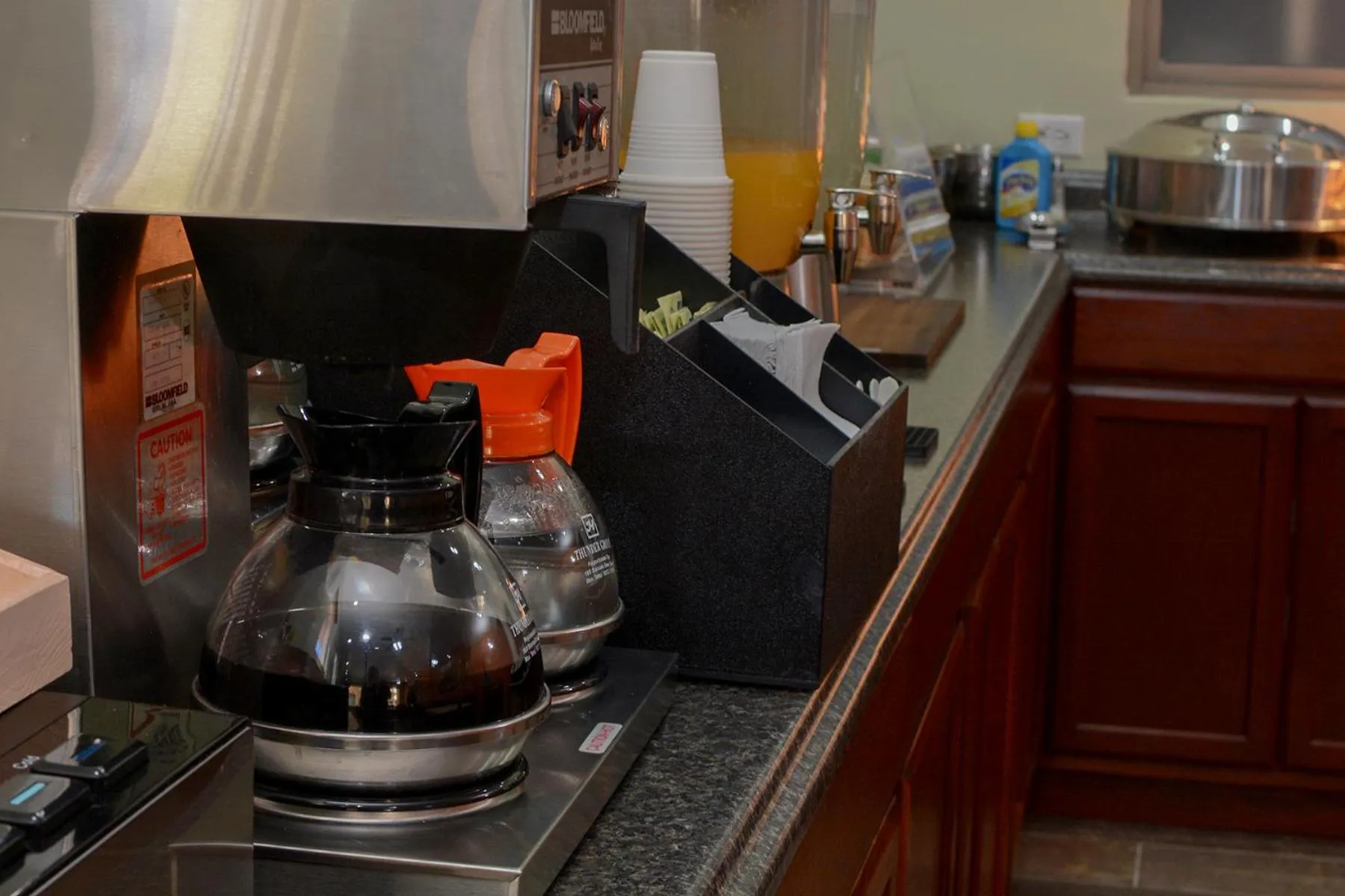 Coffee/tea facilities in DURAZNO INN