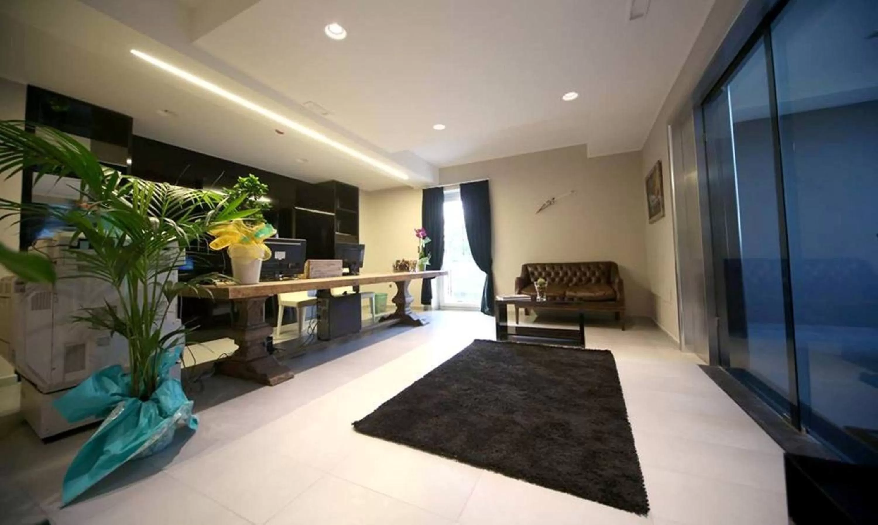 Lobby or reception in Victoria Hotel