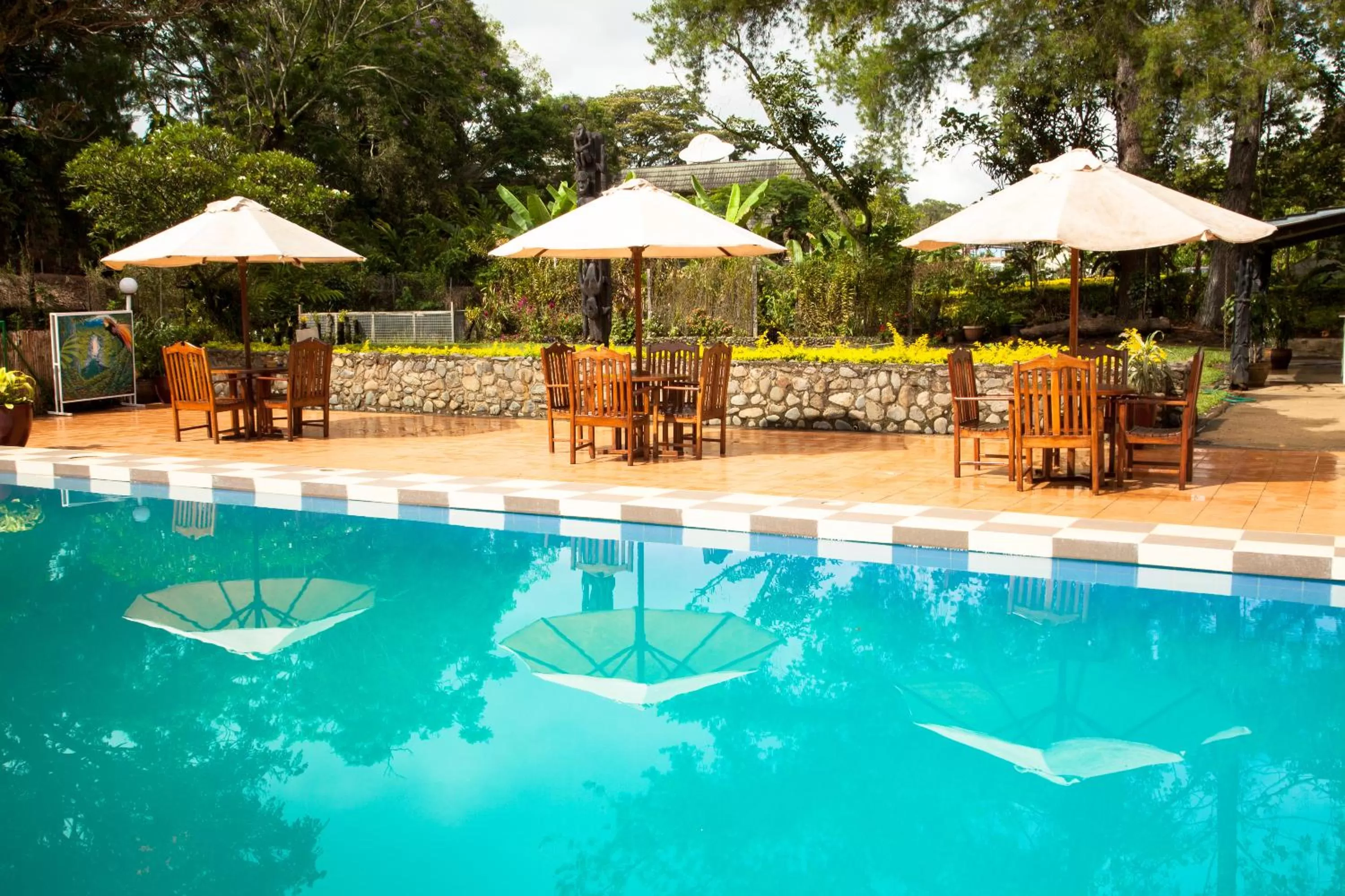 Swimming pool in Bird Of Paradise Hotel
