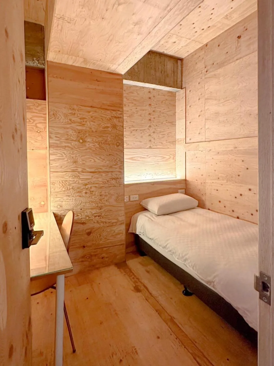 Photo of the whole room, Bed in Mini West Hotel