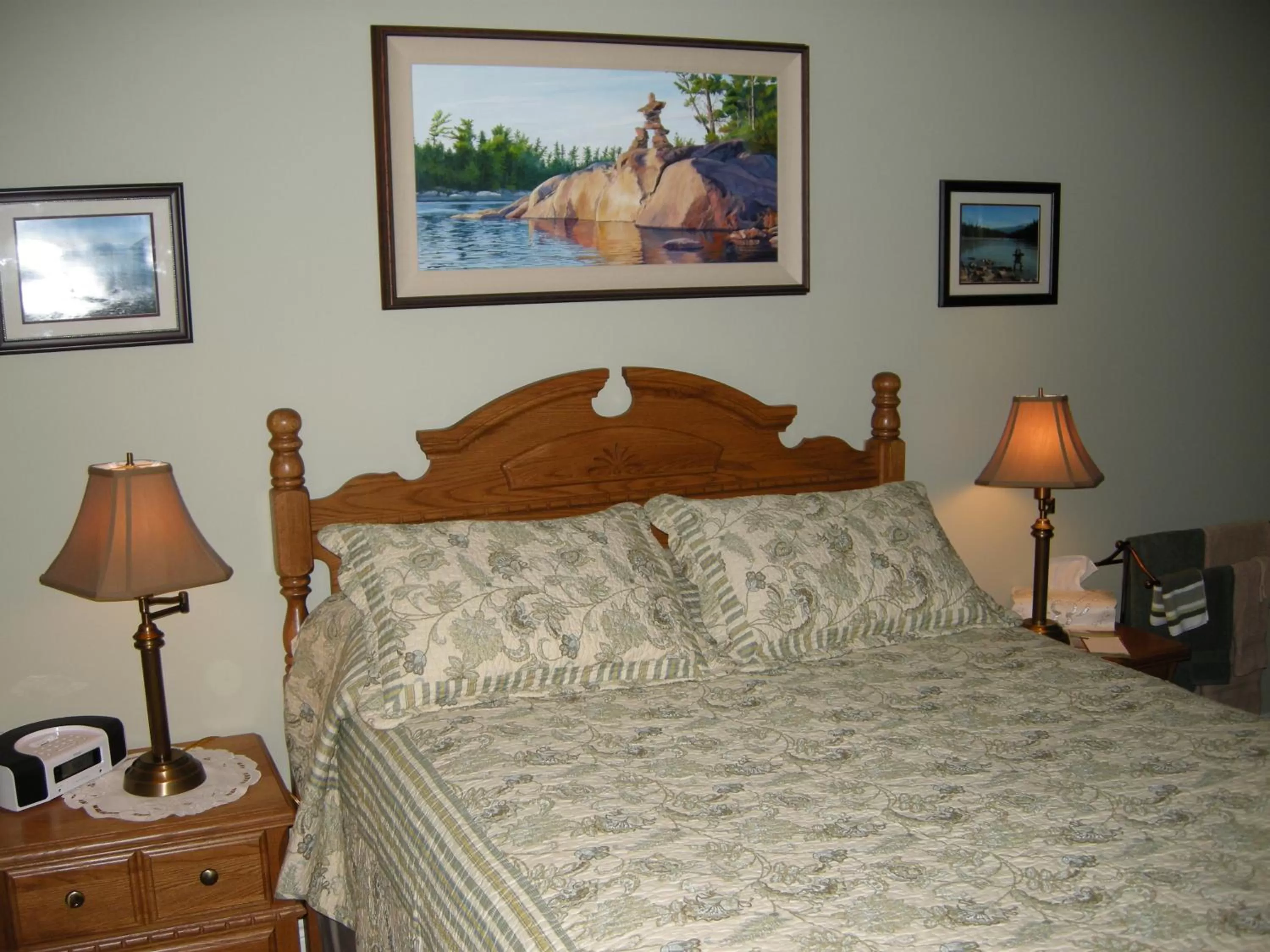 Bed in Tucked Inn the Harbour B&B