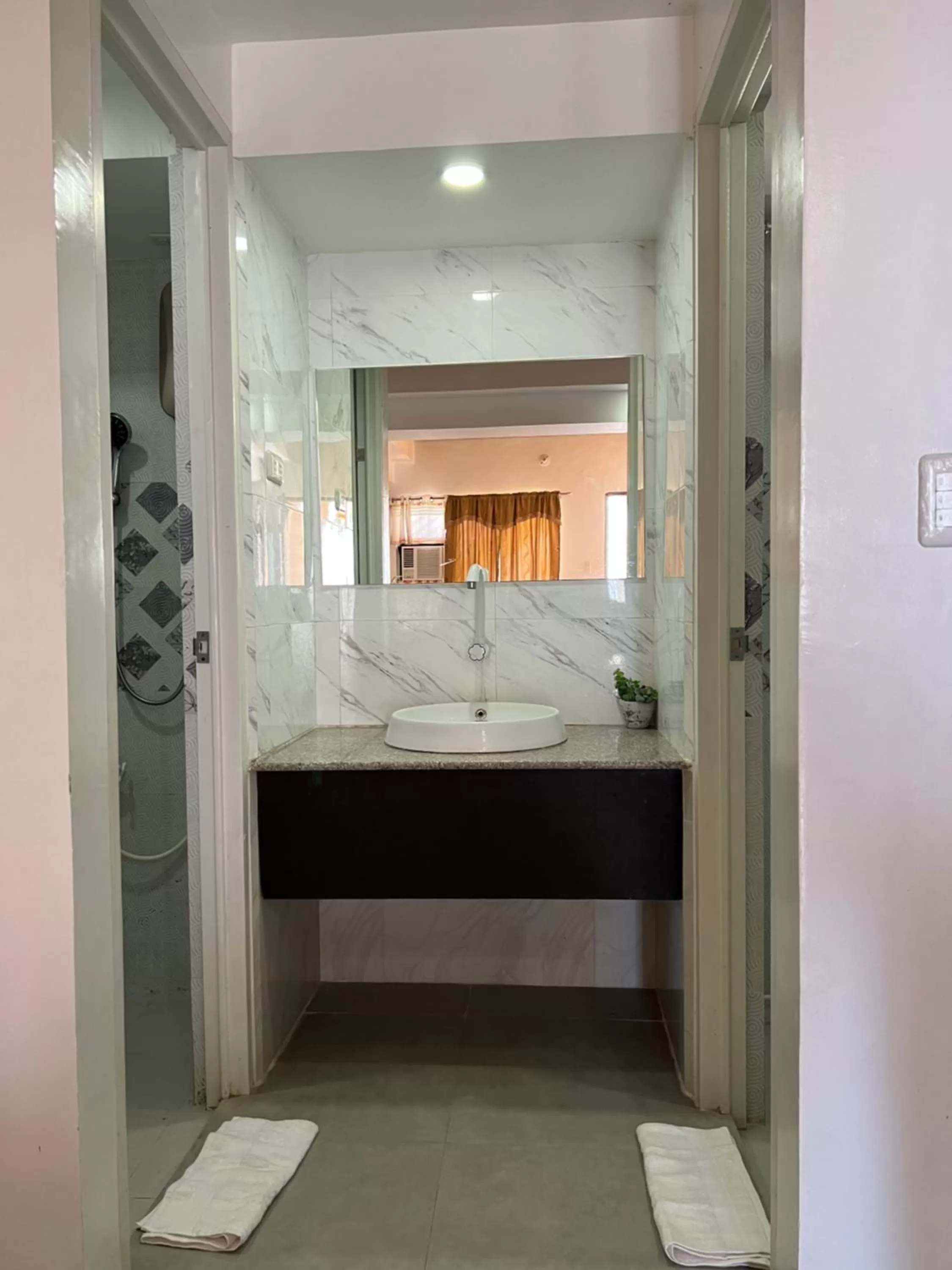 Bathroom in Ging-Ging Hotel And Resort