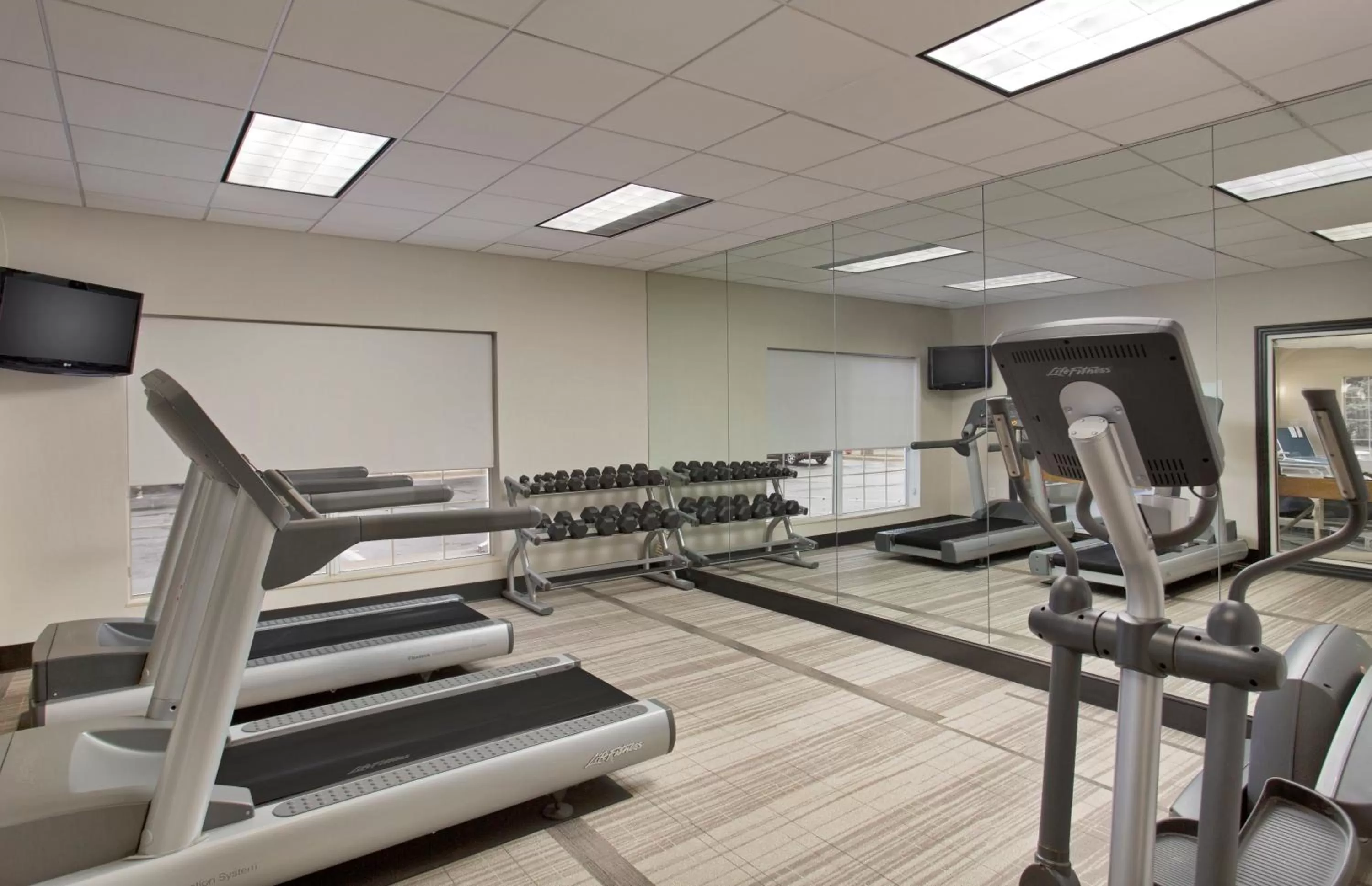 Fitness centre/facilities in Holiday Inn Grand Rapids-Airport by IHG