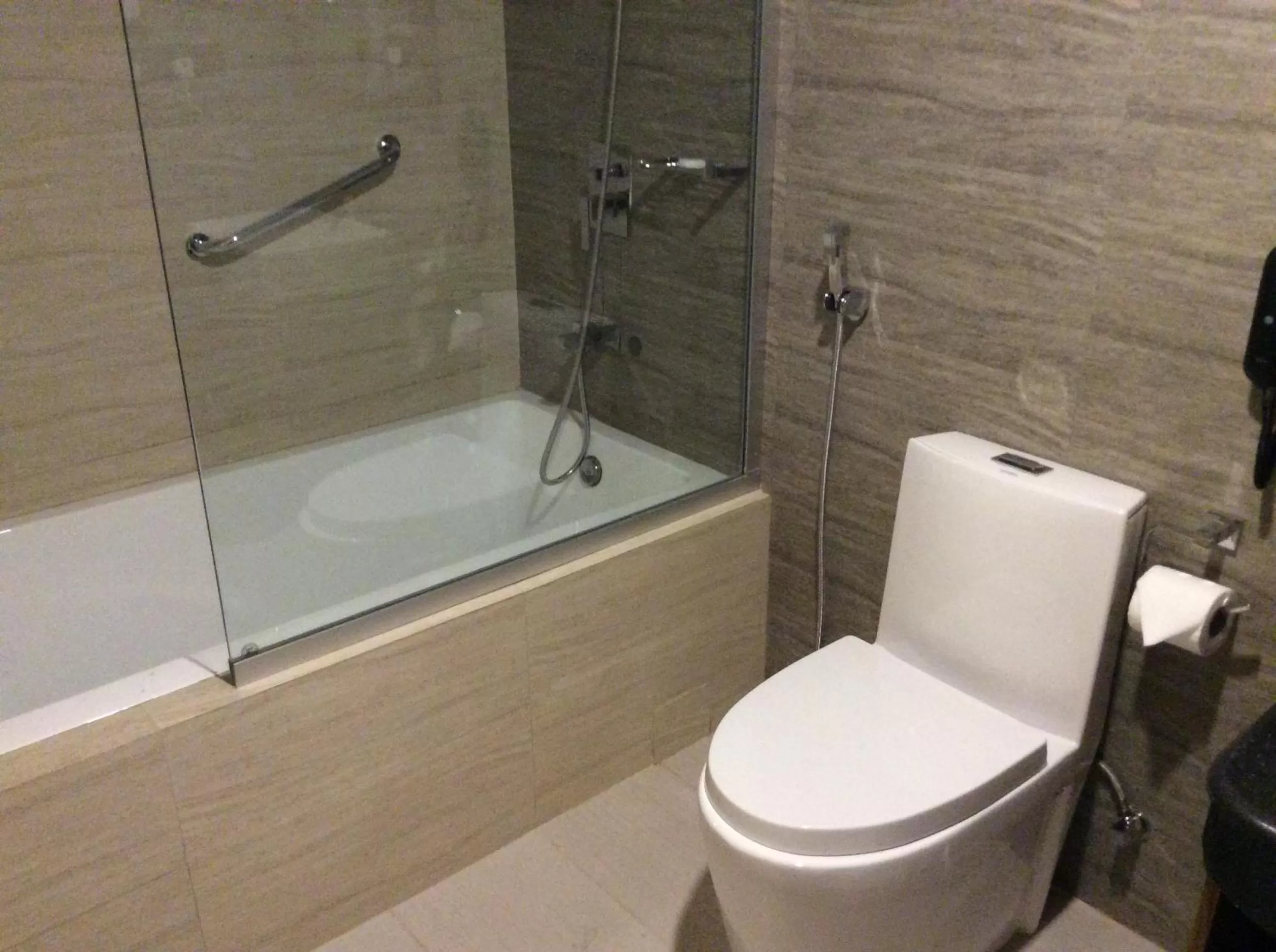 Shower in Marino Royal Hotel