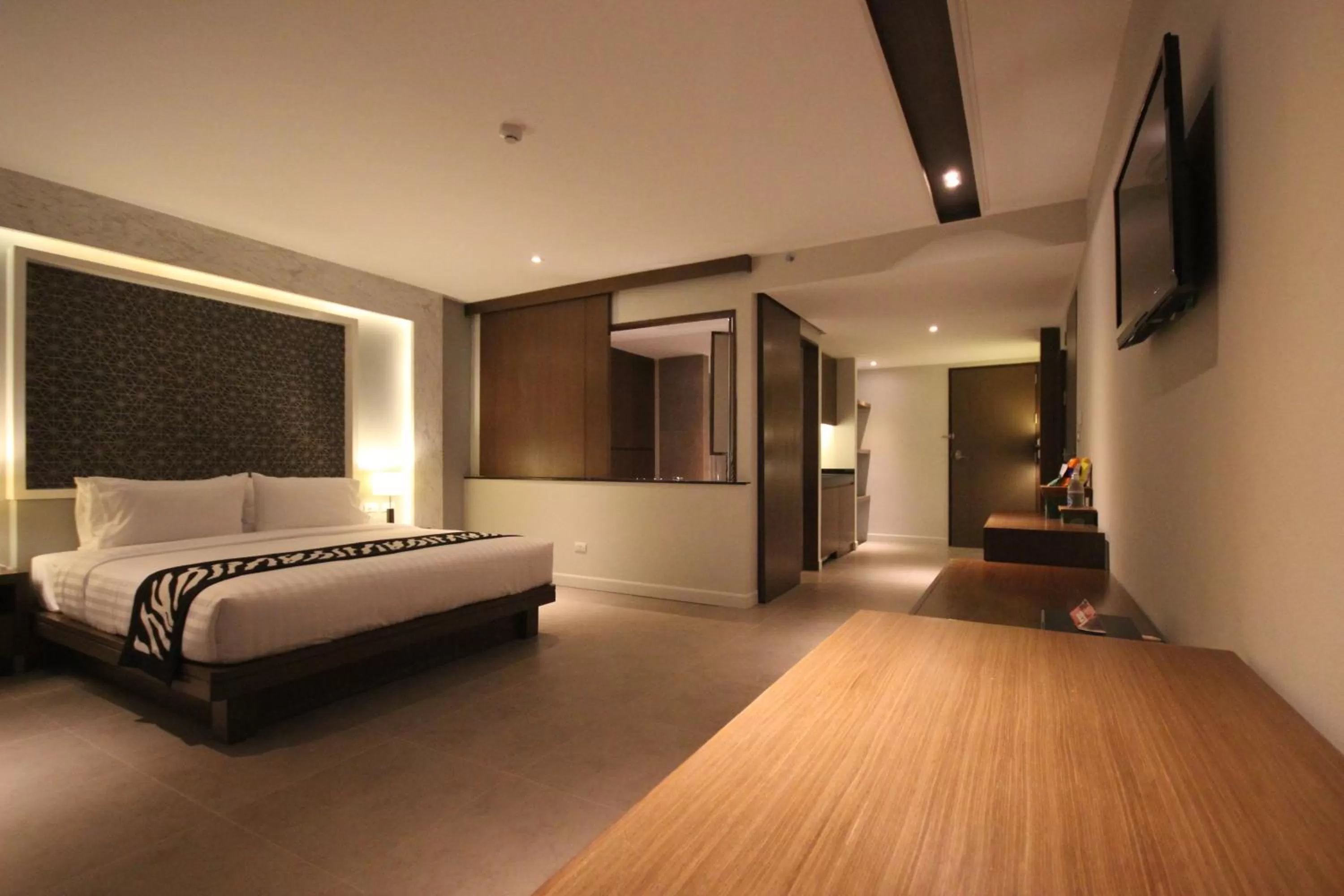 Bed in Season Five Hotel