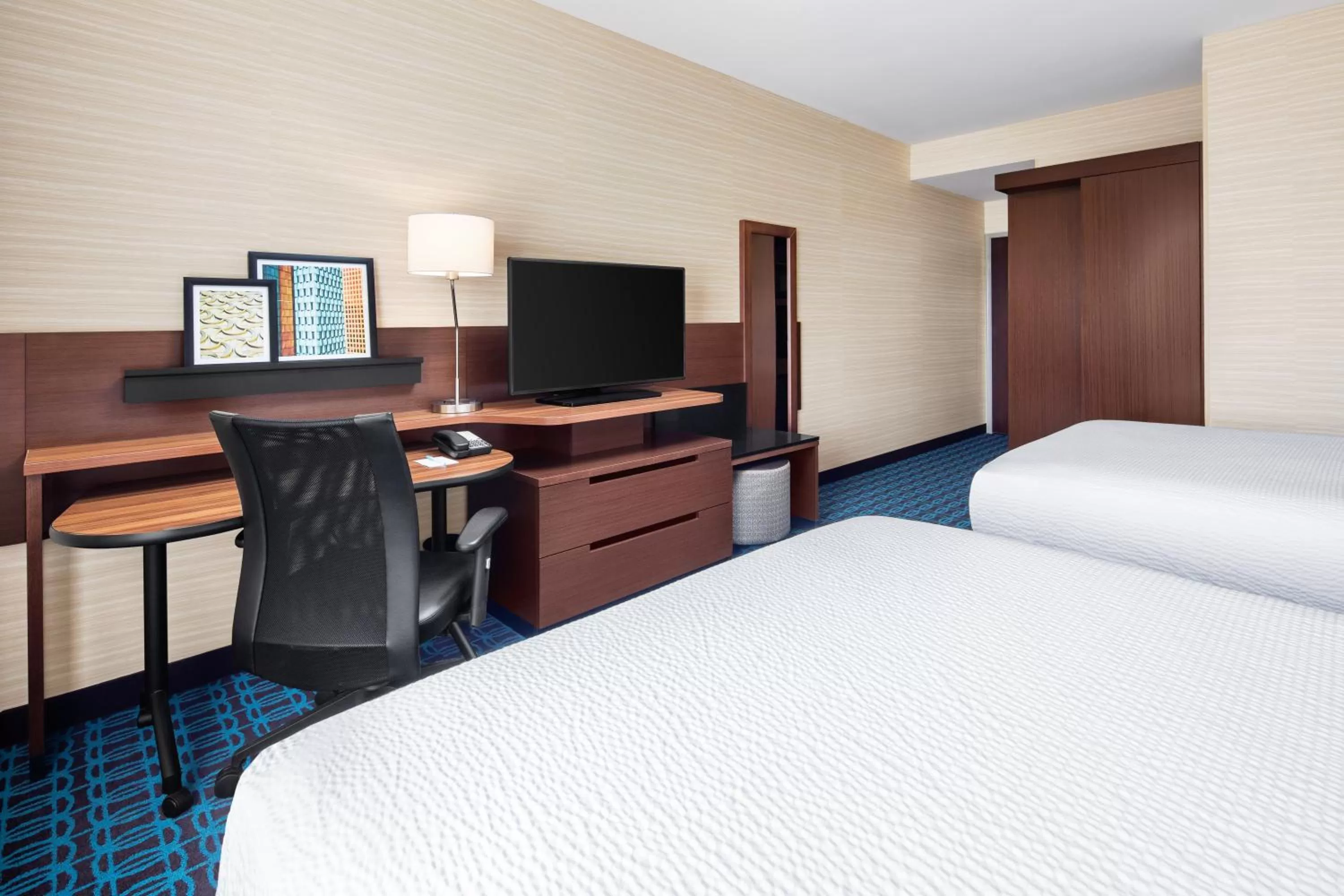 Bedroom, Bed in Fairfield Inn & Suites by Marriott Poplar Bluff