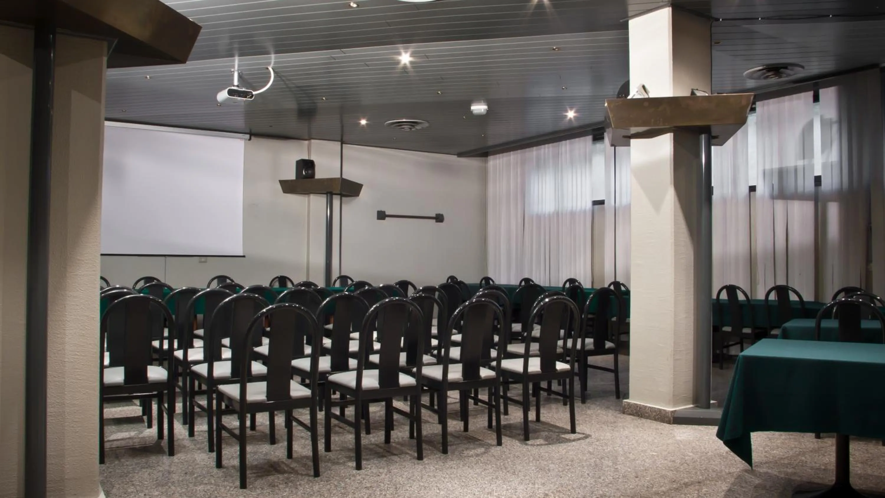 Meeting/conference room in Hotel i Ciliegi