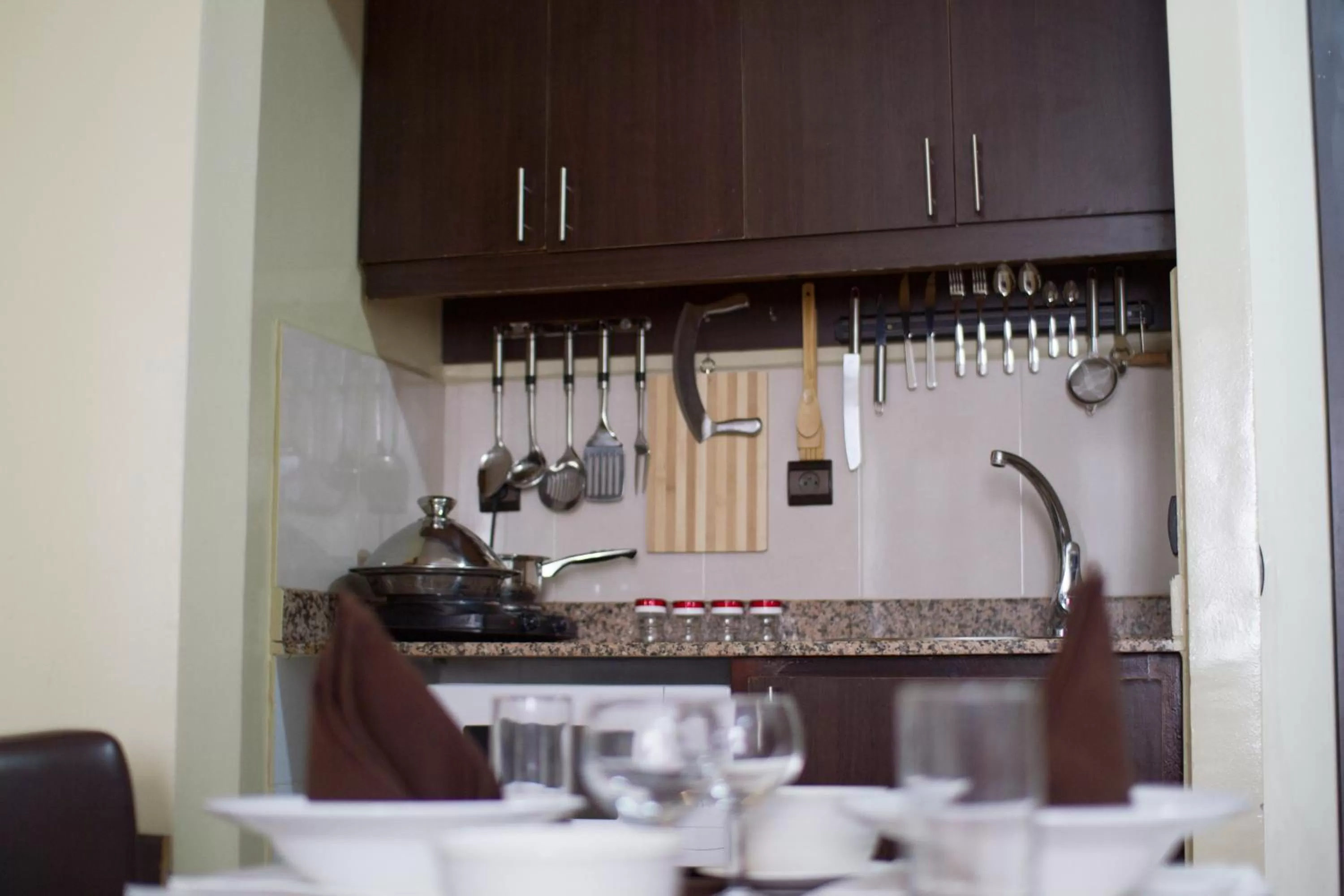 Kitchen/Kitchenette in Apparts-hôtel ISNI