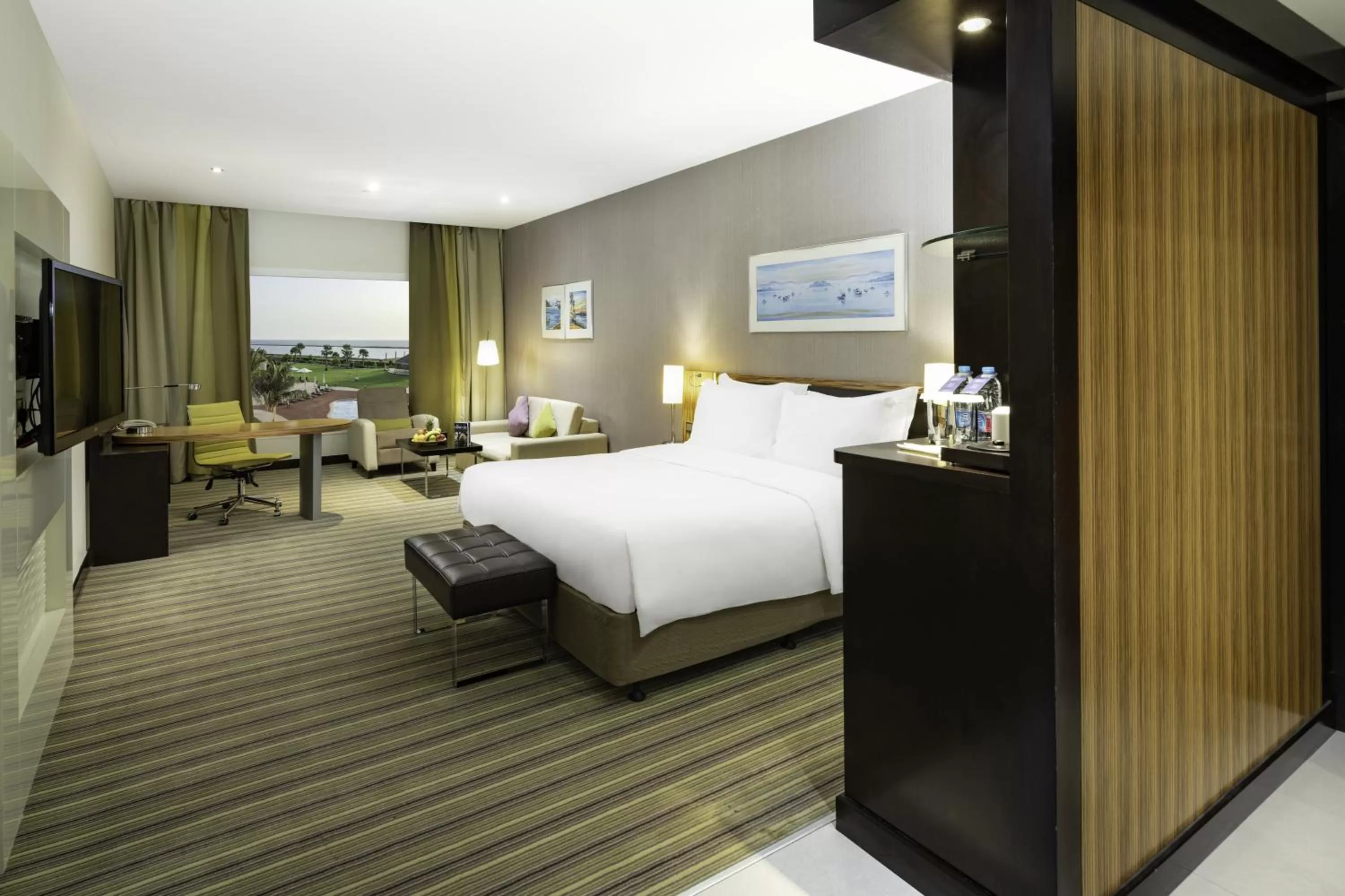 Bedroom, Bed in Radisson Blu Resort Jizan