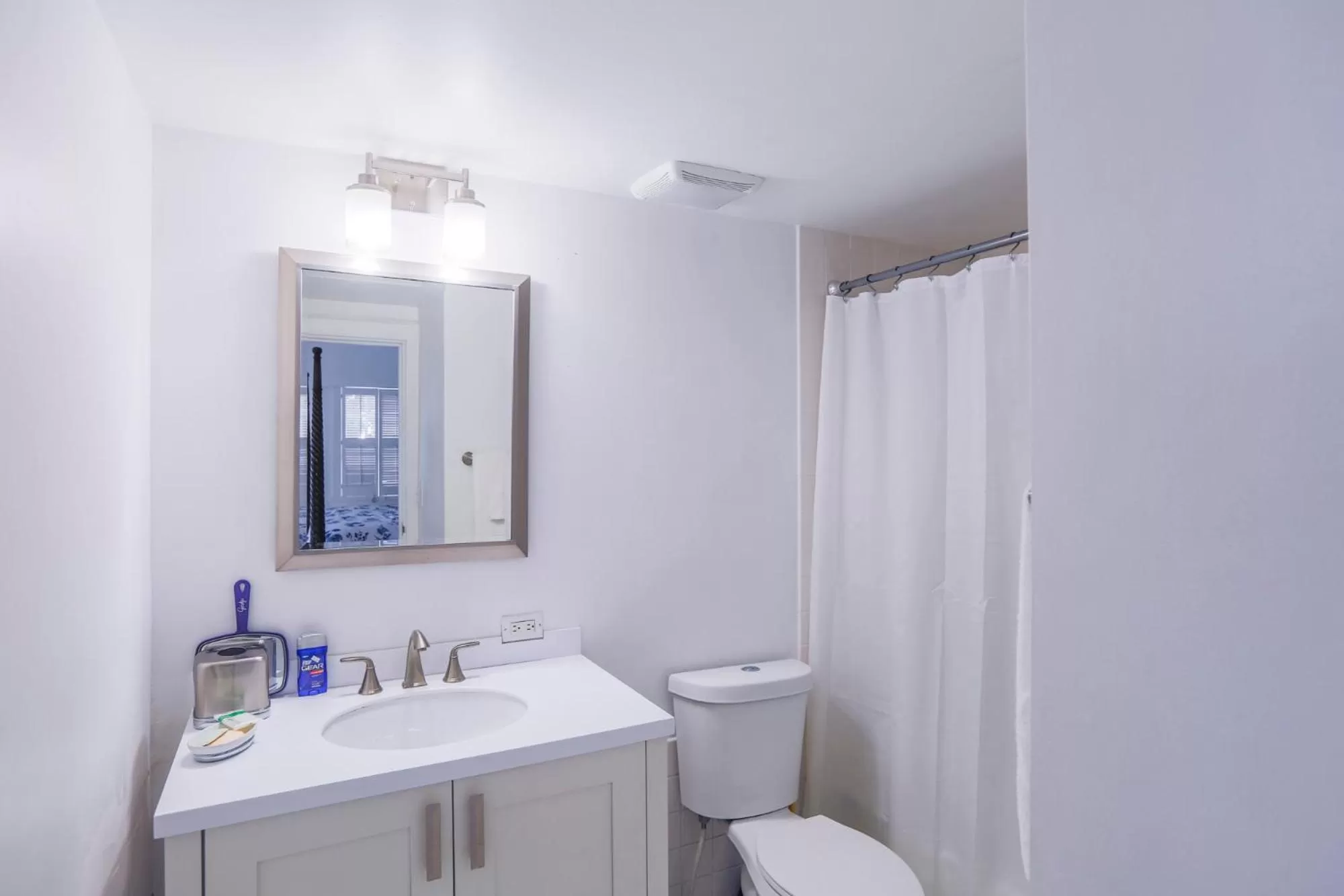 Bathroom in Sugar Apple Bed and Breakfast