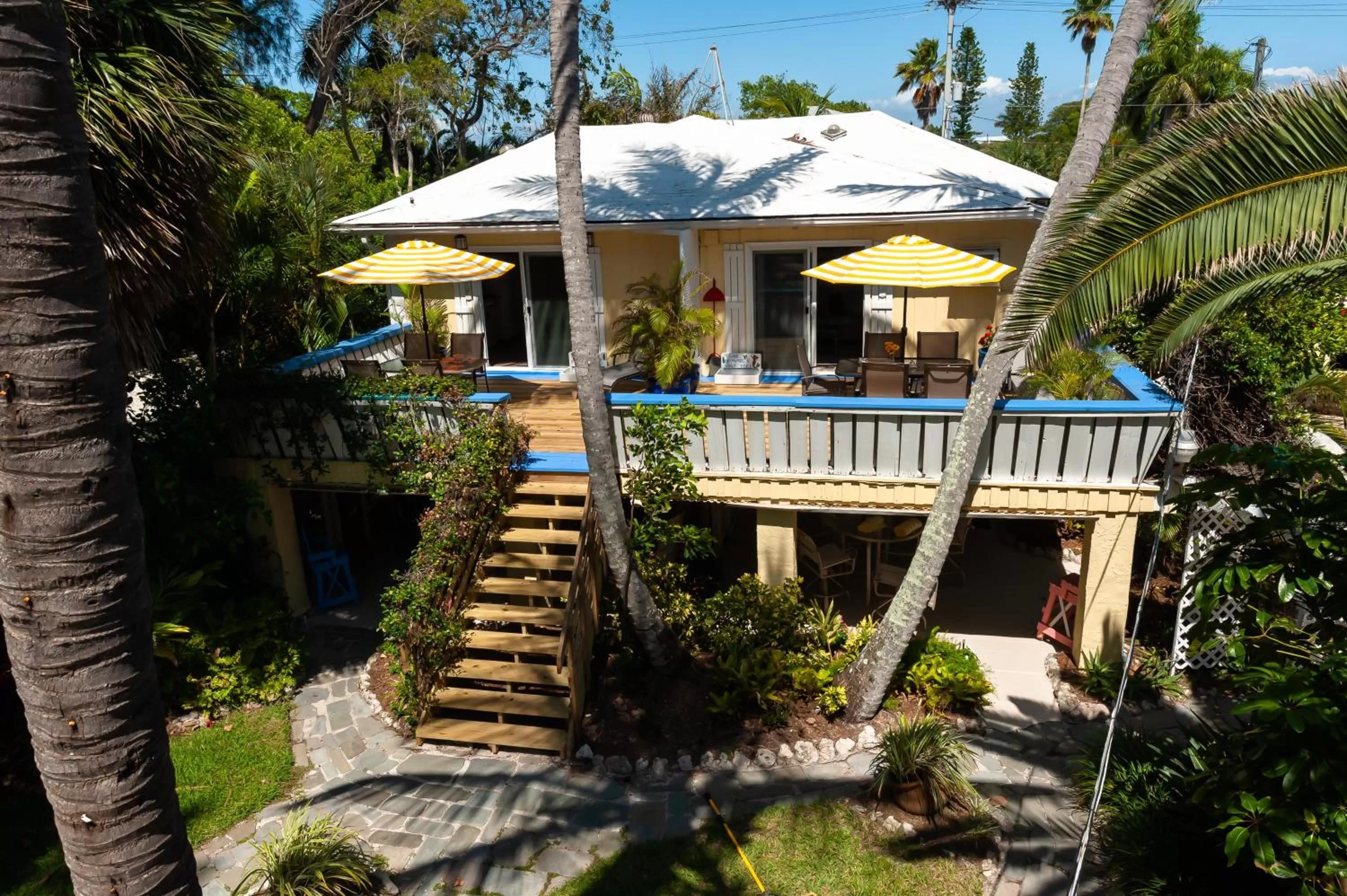 Property building in Cedar Cove Resort & Cottages