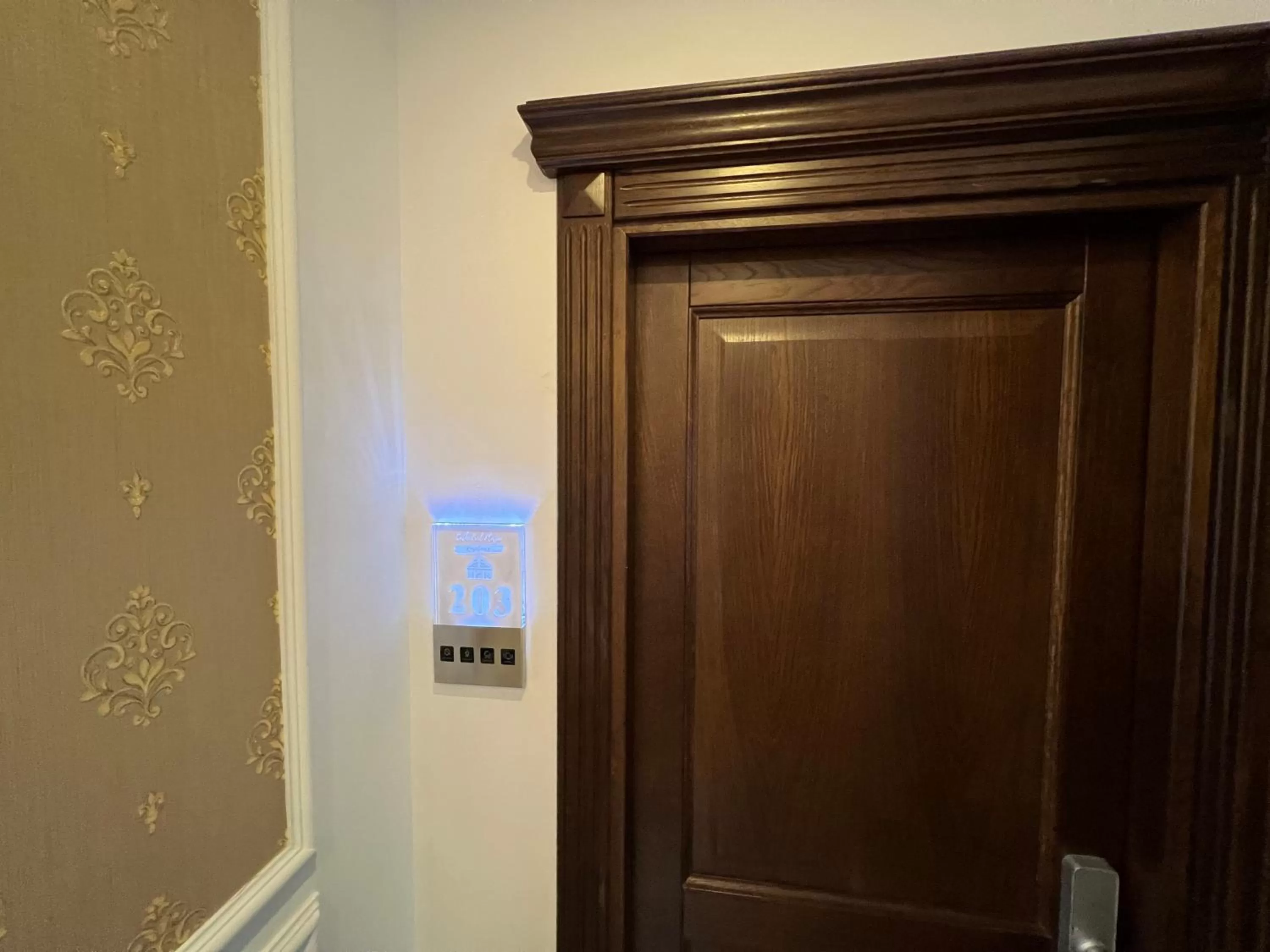 Facade/entrance in Hotel Boutique Cathedral Plaza Residences room for rent downtown