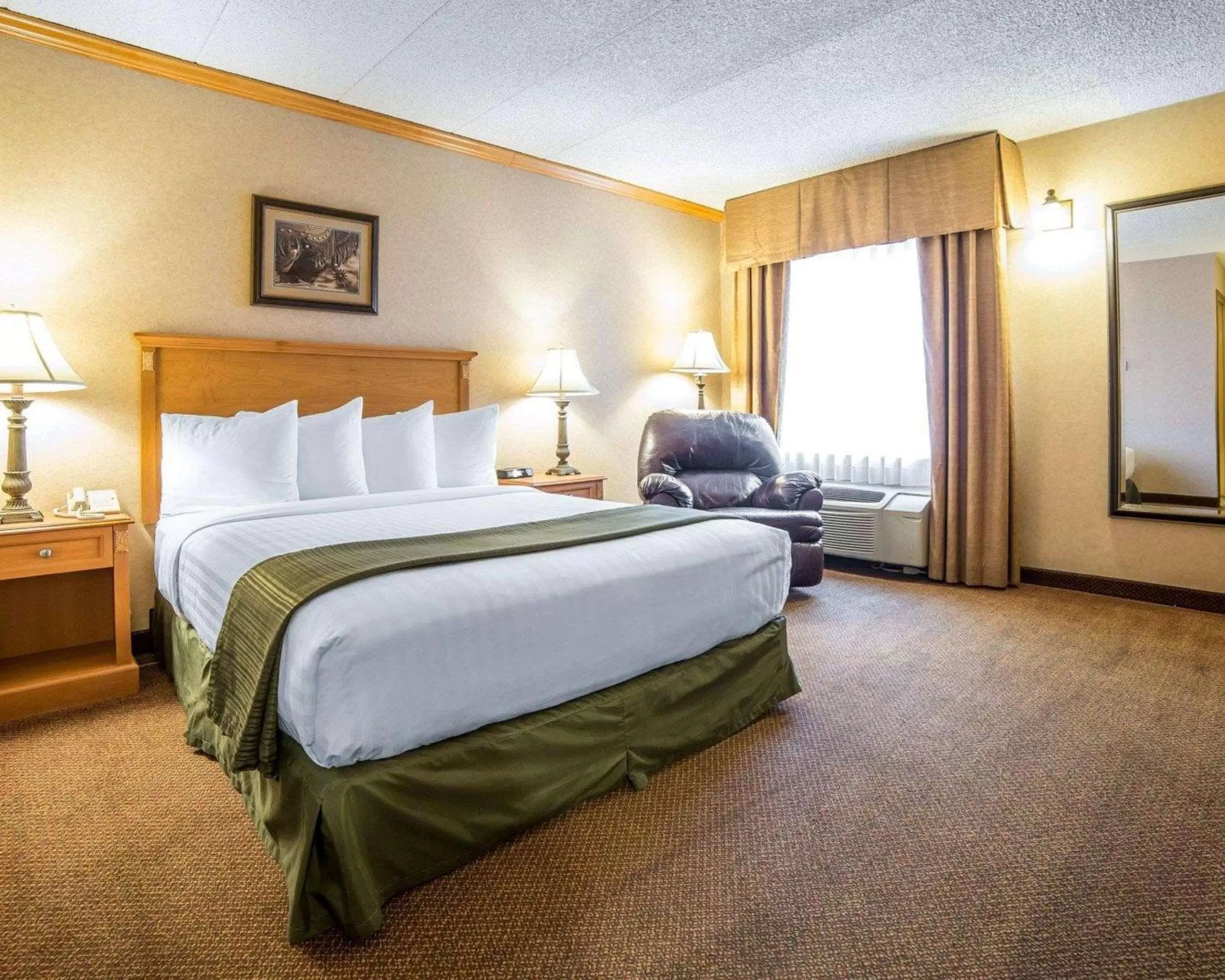 Photo of the whole room, Bed in Quality Inn & Suites Casper near Event Center