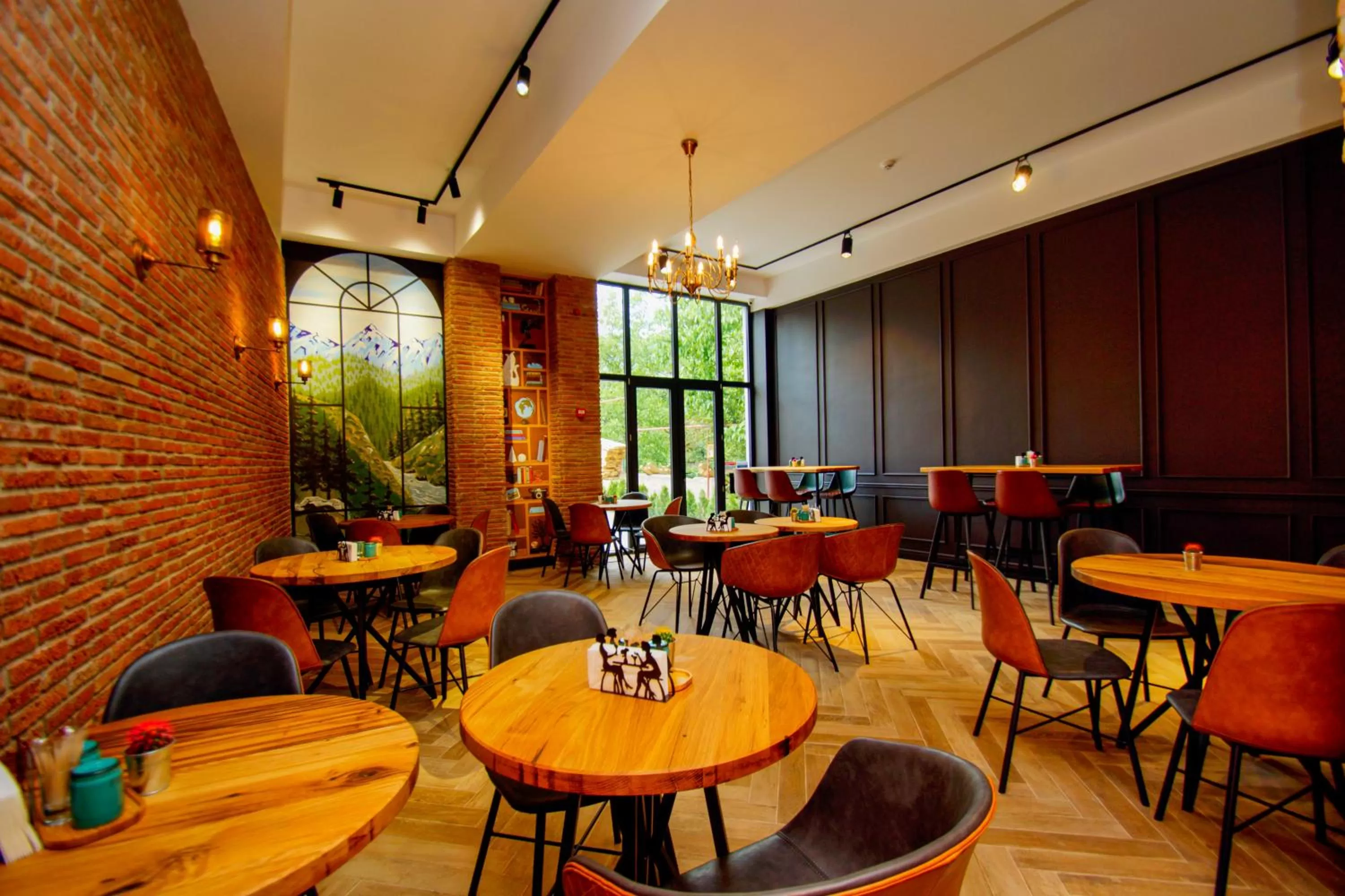 Restaurant/places to eat in Borjomi Bridge Hotel