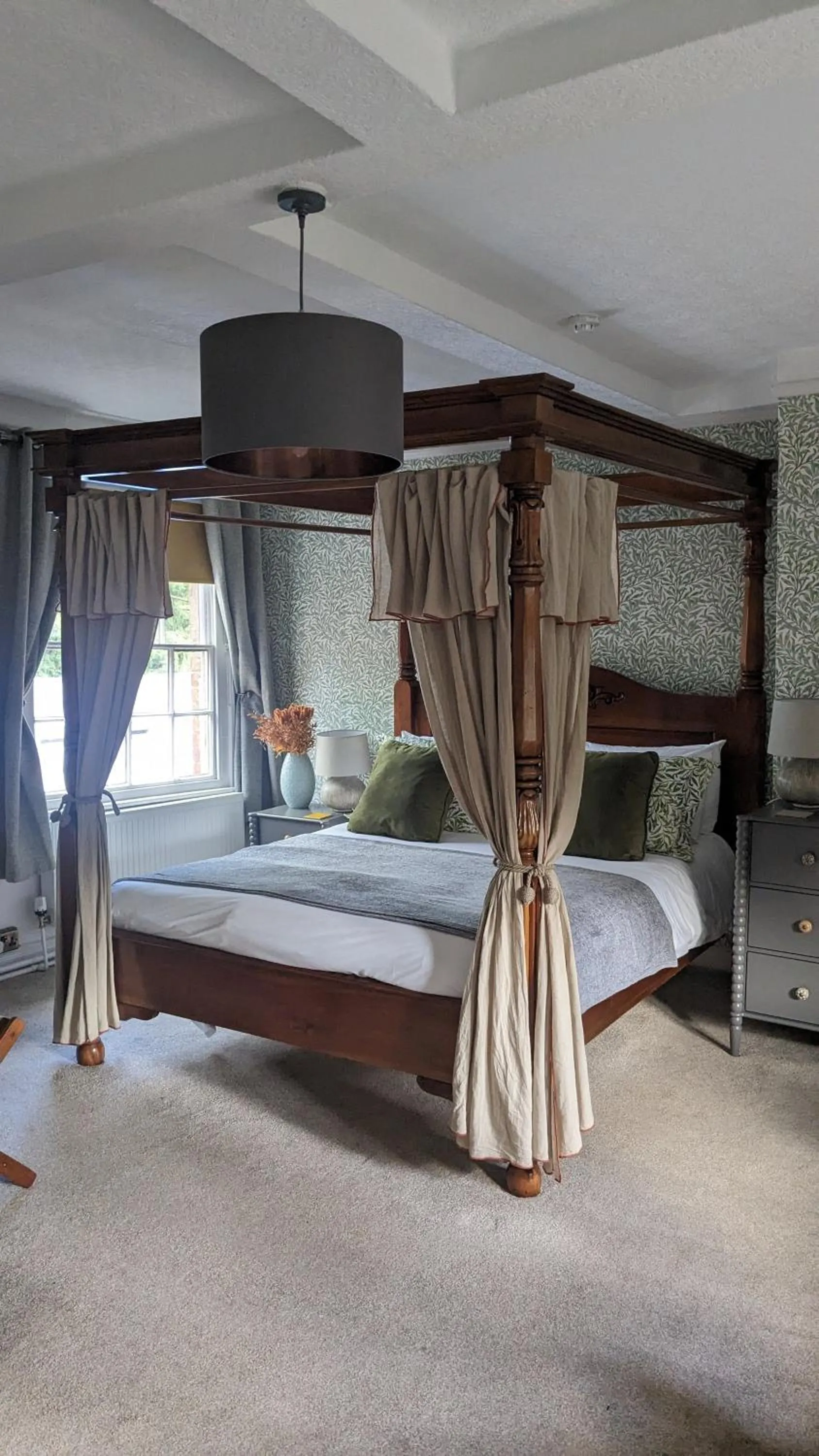 Bed in Old Rectory House, Redditch