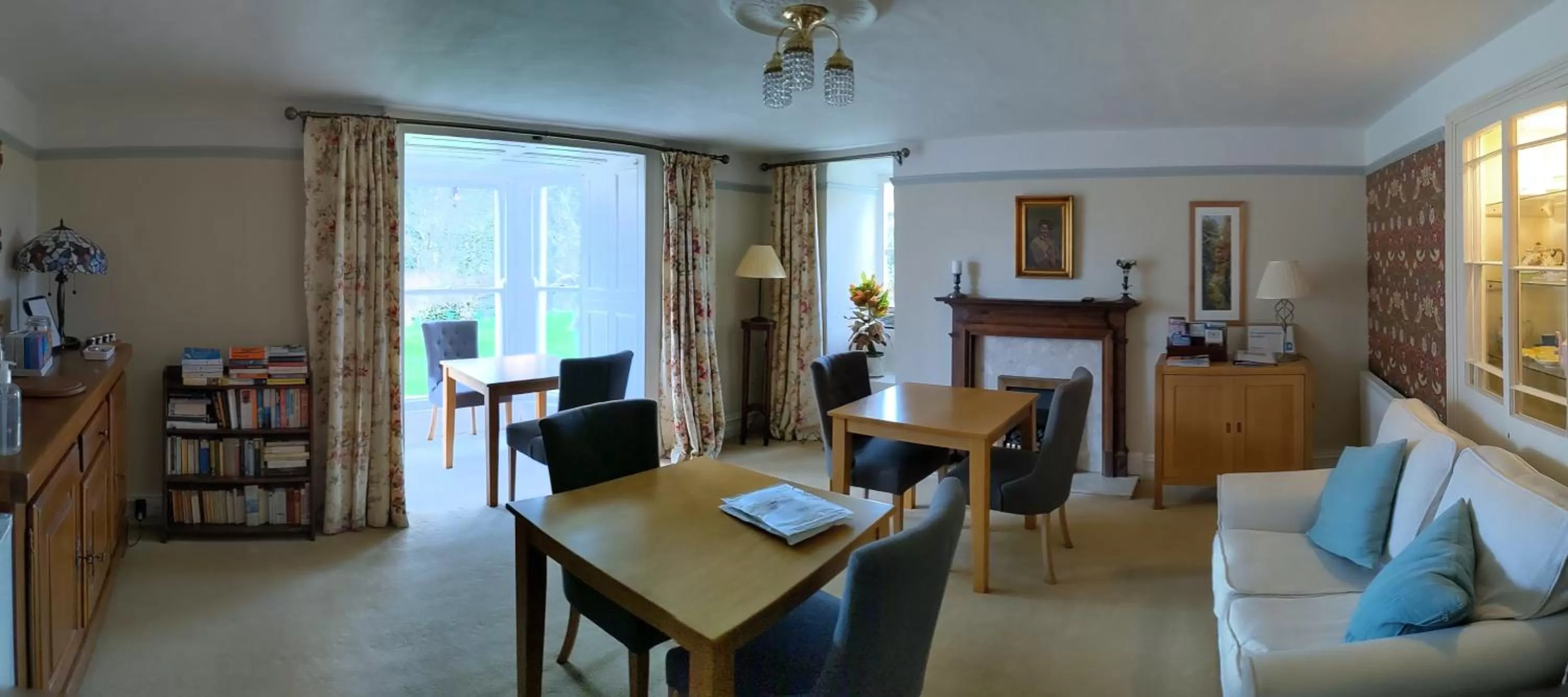 Seating area in The Burrows Bed and Breakfast