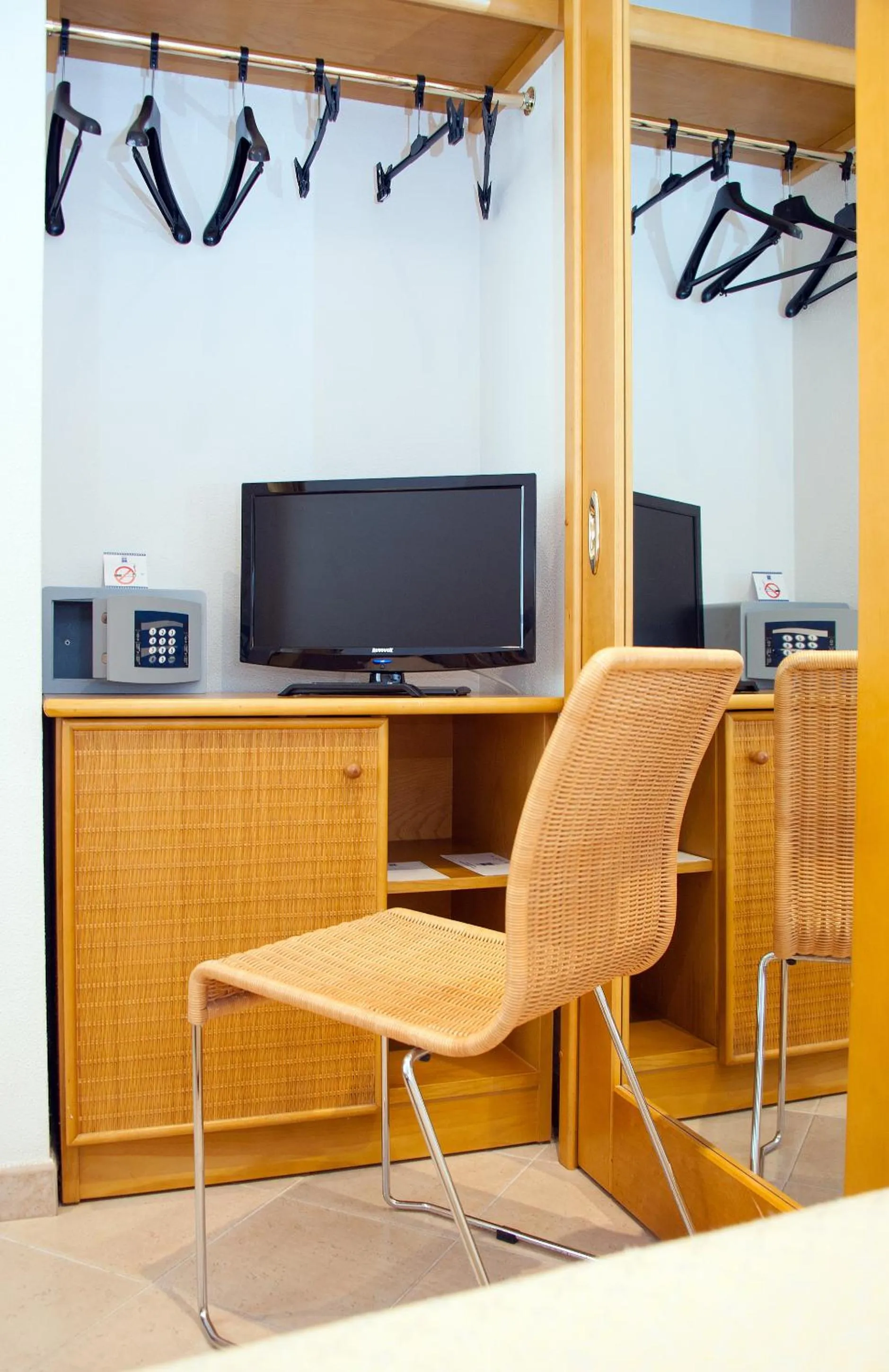 Bedroom in Hotel Terminal - Caroli Hotels