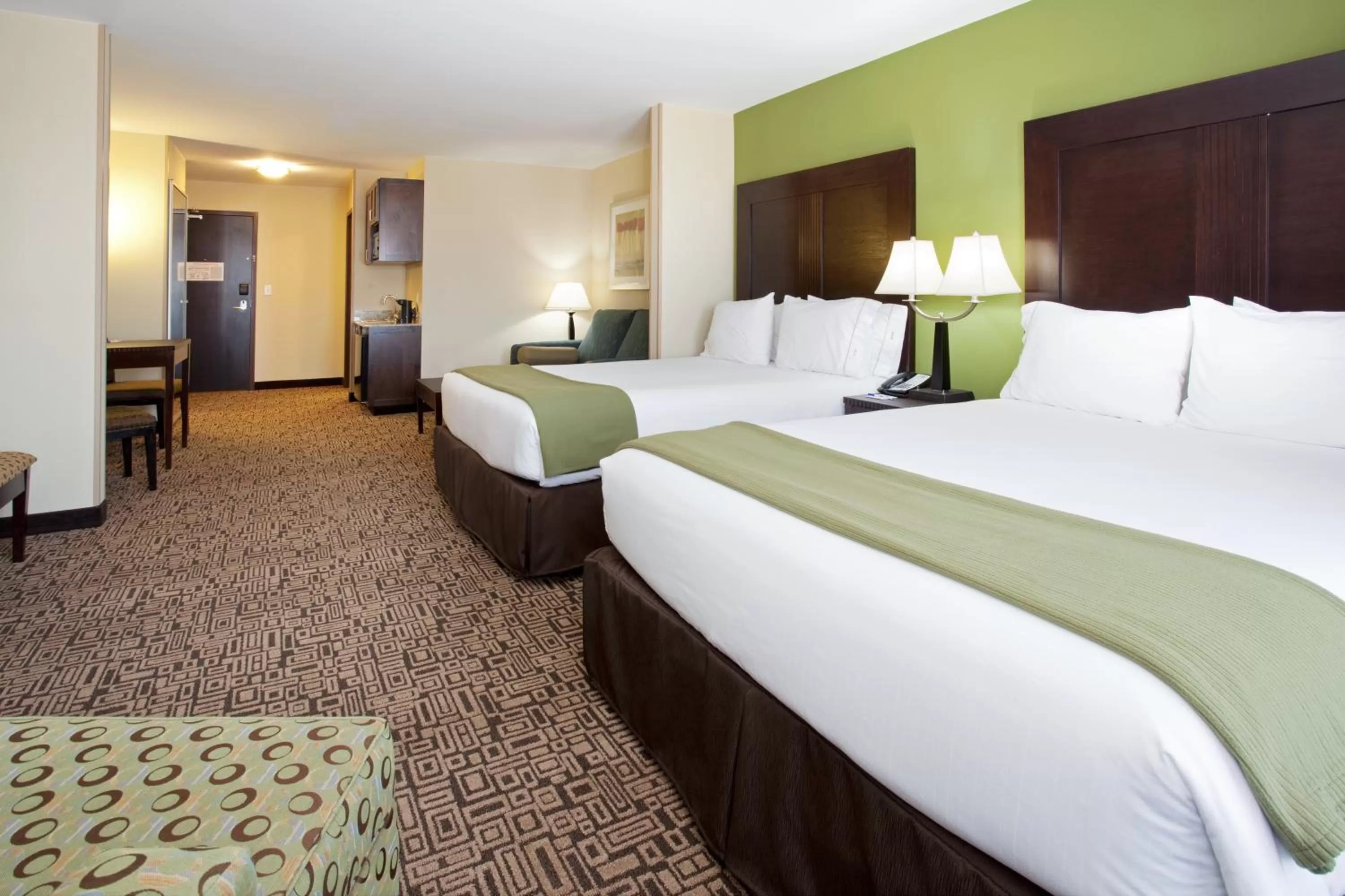 Photo of the whole room, Bed in Holiday Inn Express & Suites Richfield by IHG