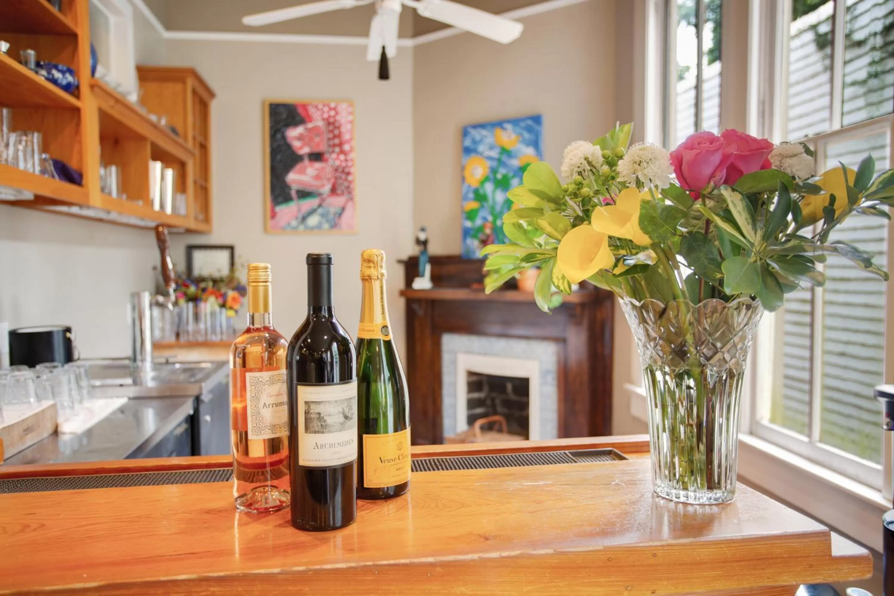 Lounge or bar in Maison Perrier Bed & Breakfast