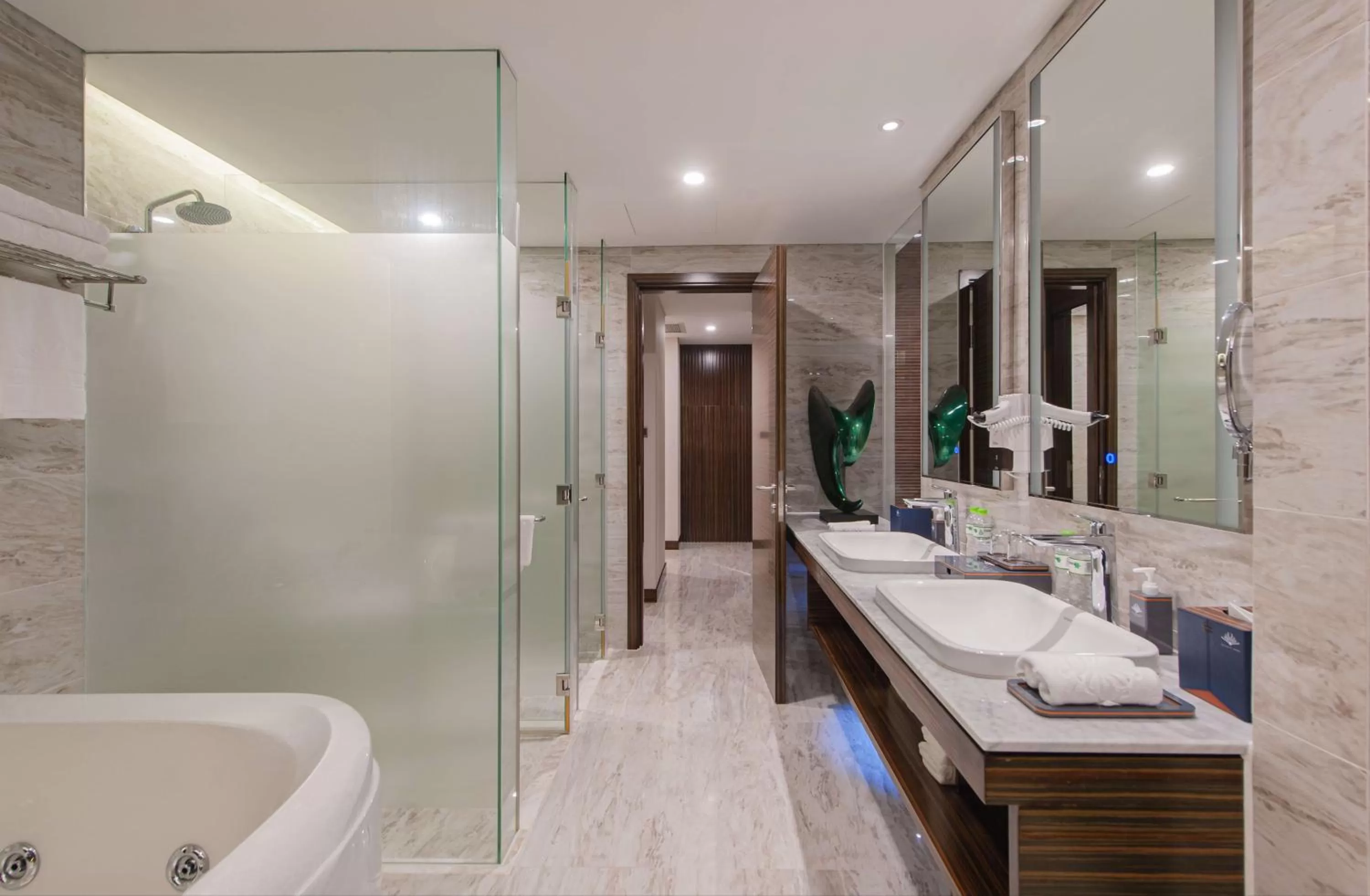 Toilet in Queen Ann Nha Trang Hotel