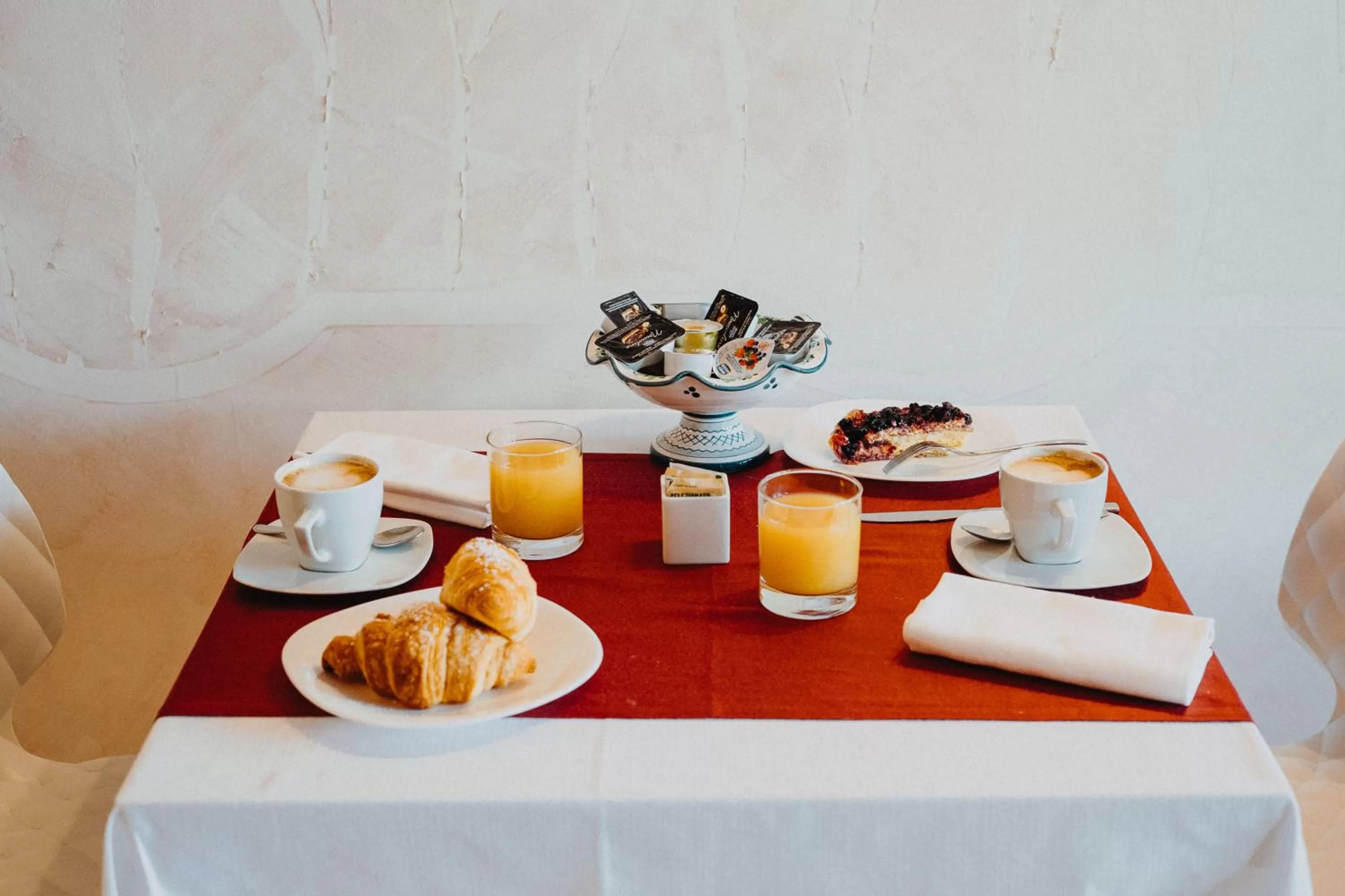 Breakfast in Hotel La Valle dell'Aquila