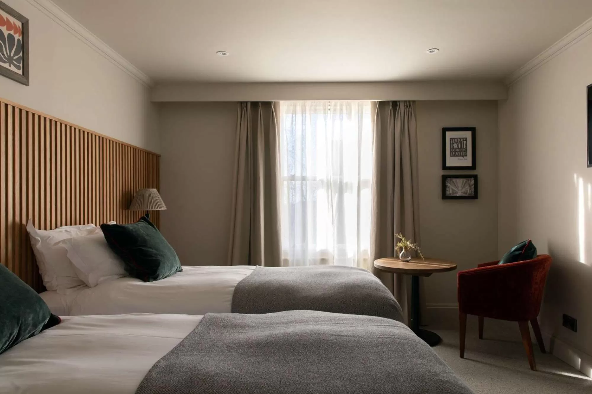 Bedroom, Bed in The Park Hotel