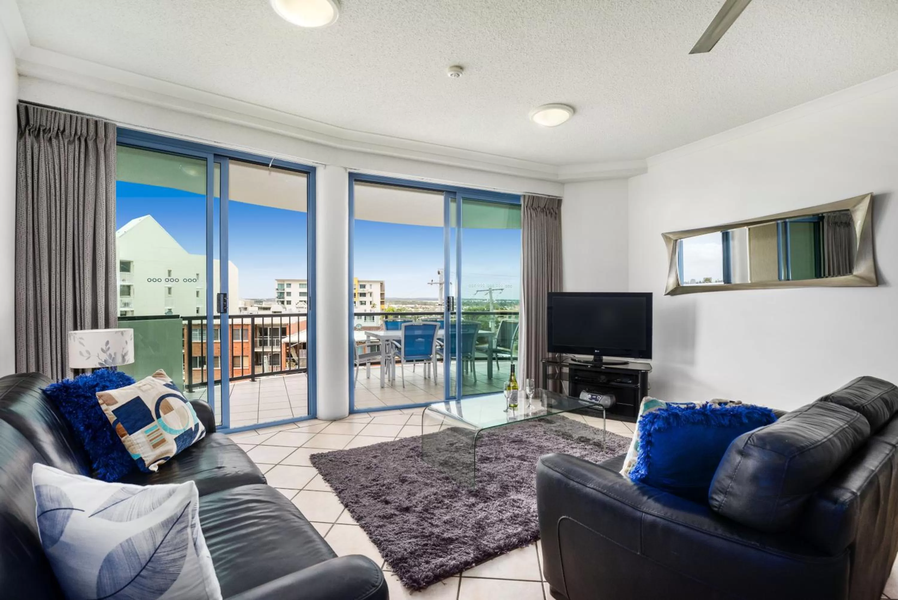 Living room in Alexandra on the Pacific