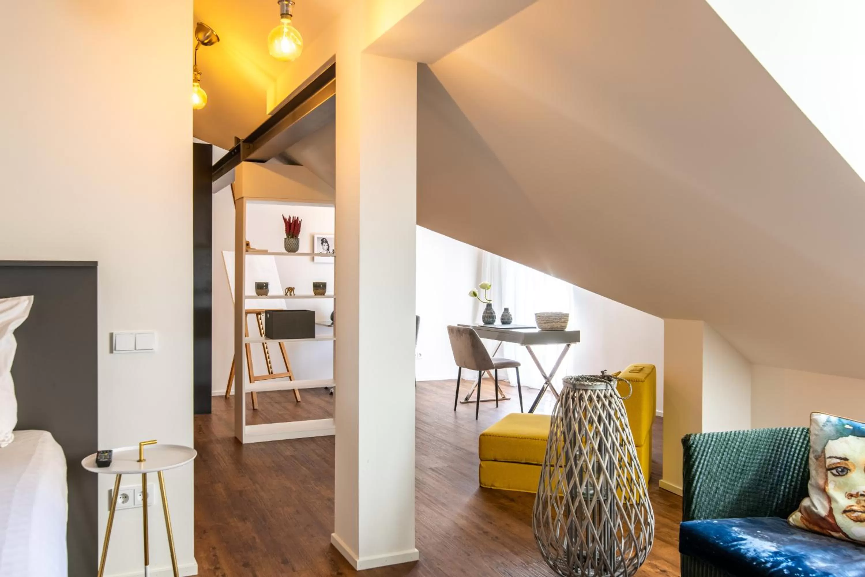 Dining Area in Luxstay Bad Nauheim - Self-Check-In