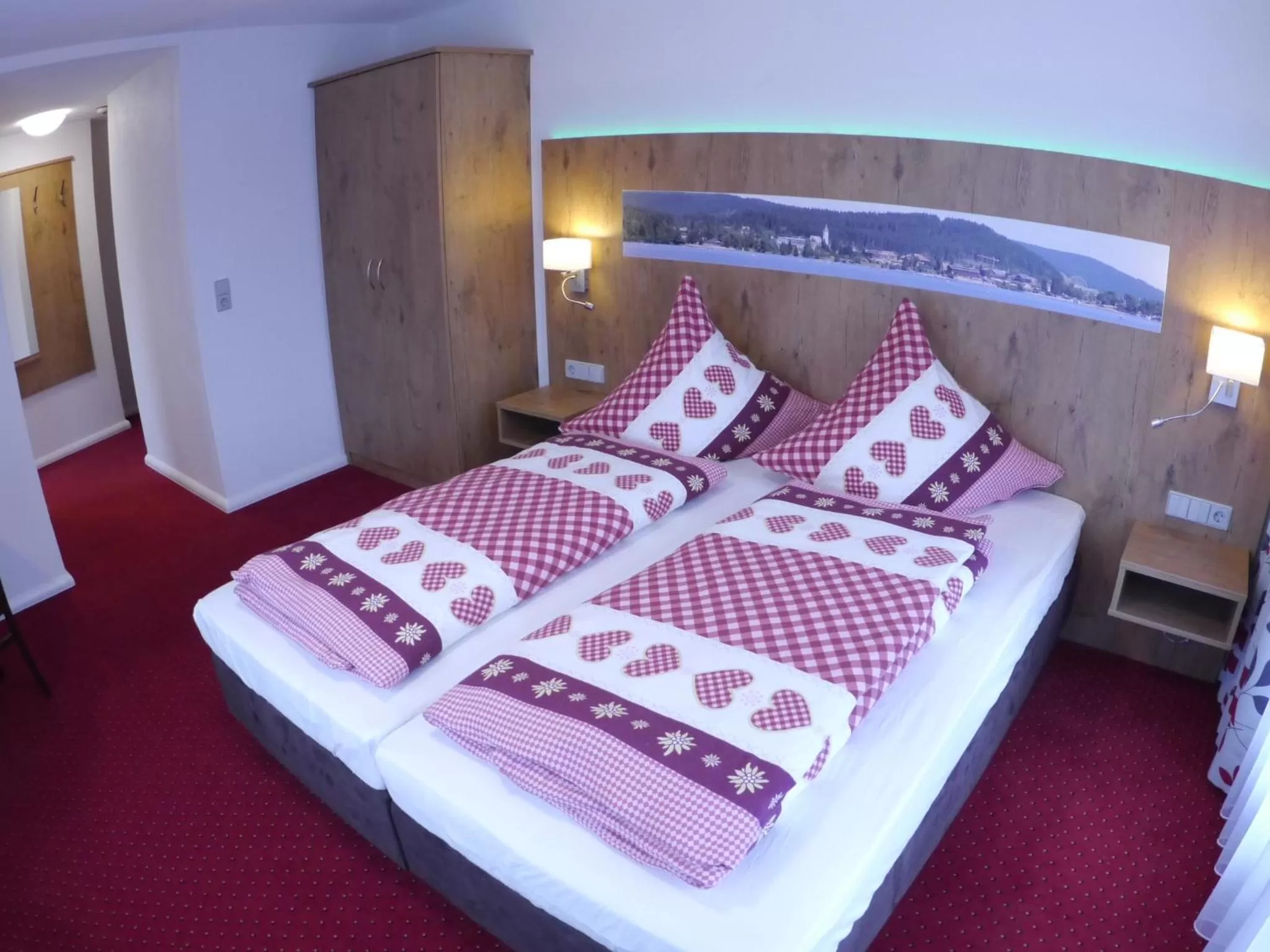 Bed in Gästehaus Café Heck Titisee